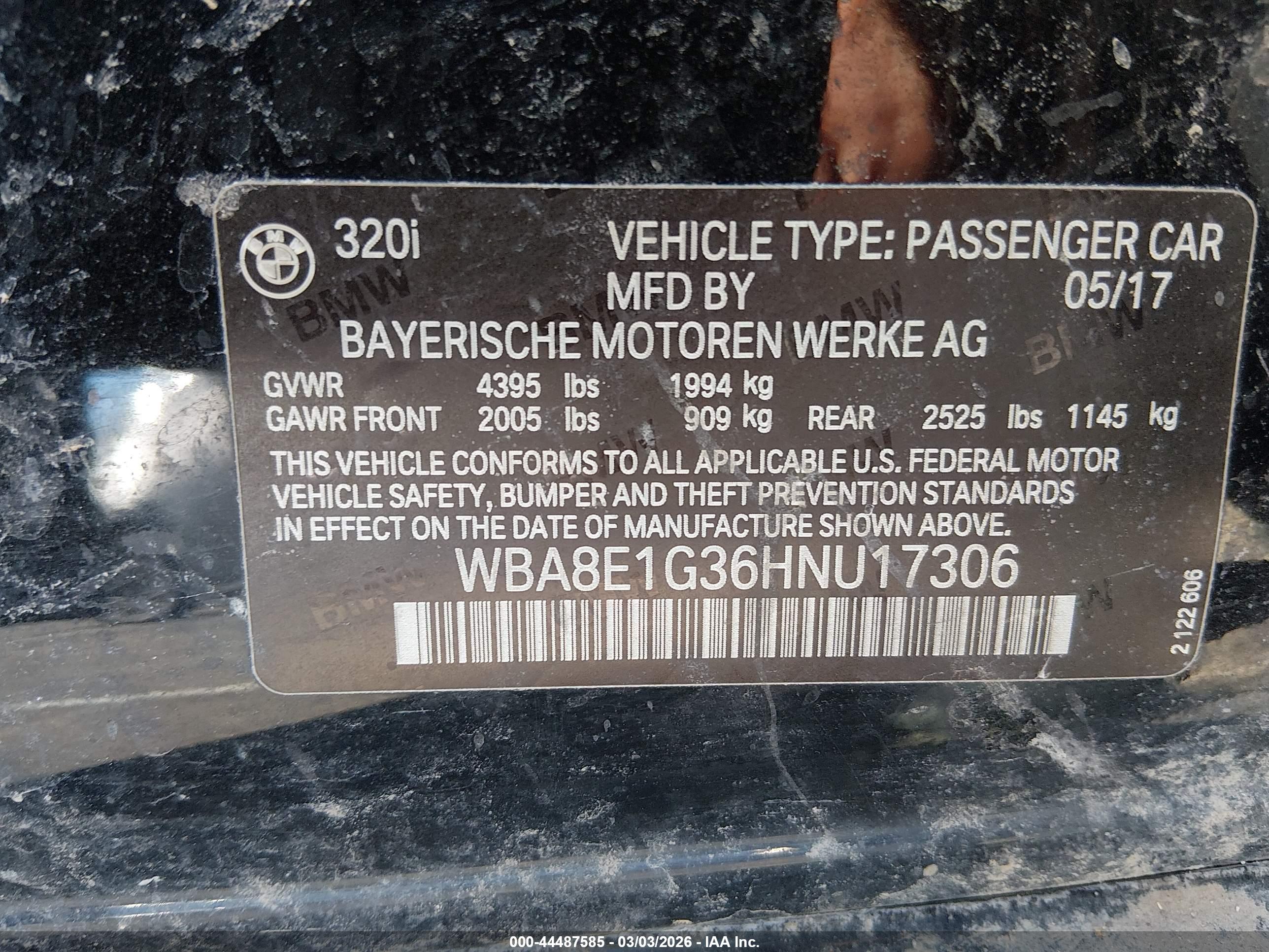 BMW 320I image 9