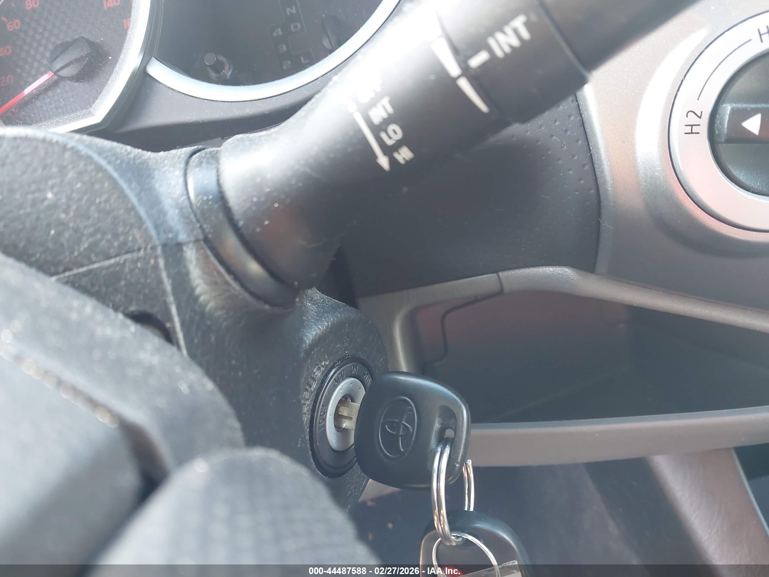 TOYOTA TACOMA image 11
