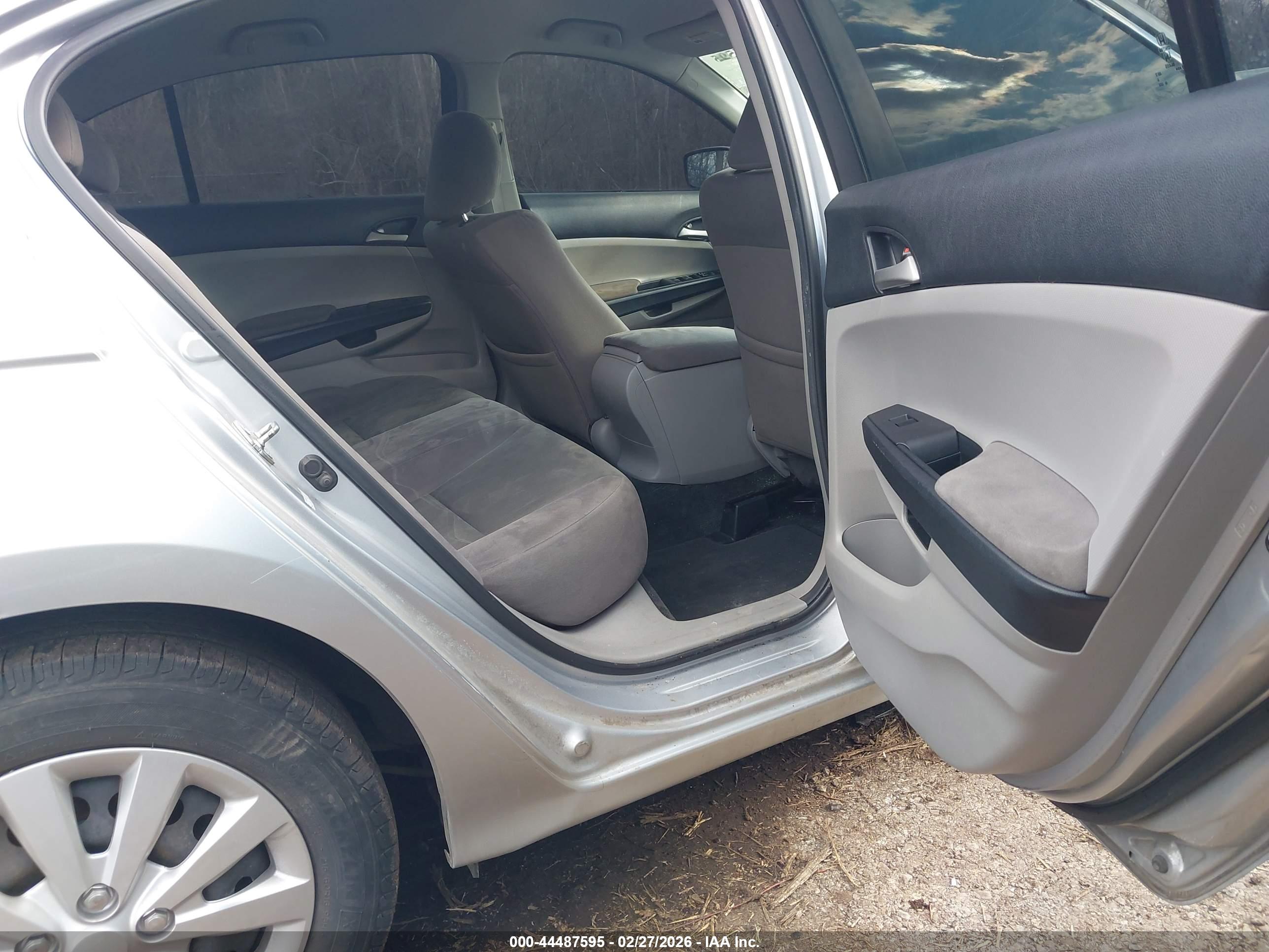 HONDA ACCORD image 8