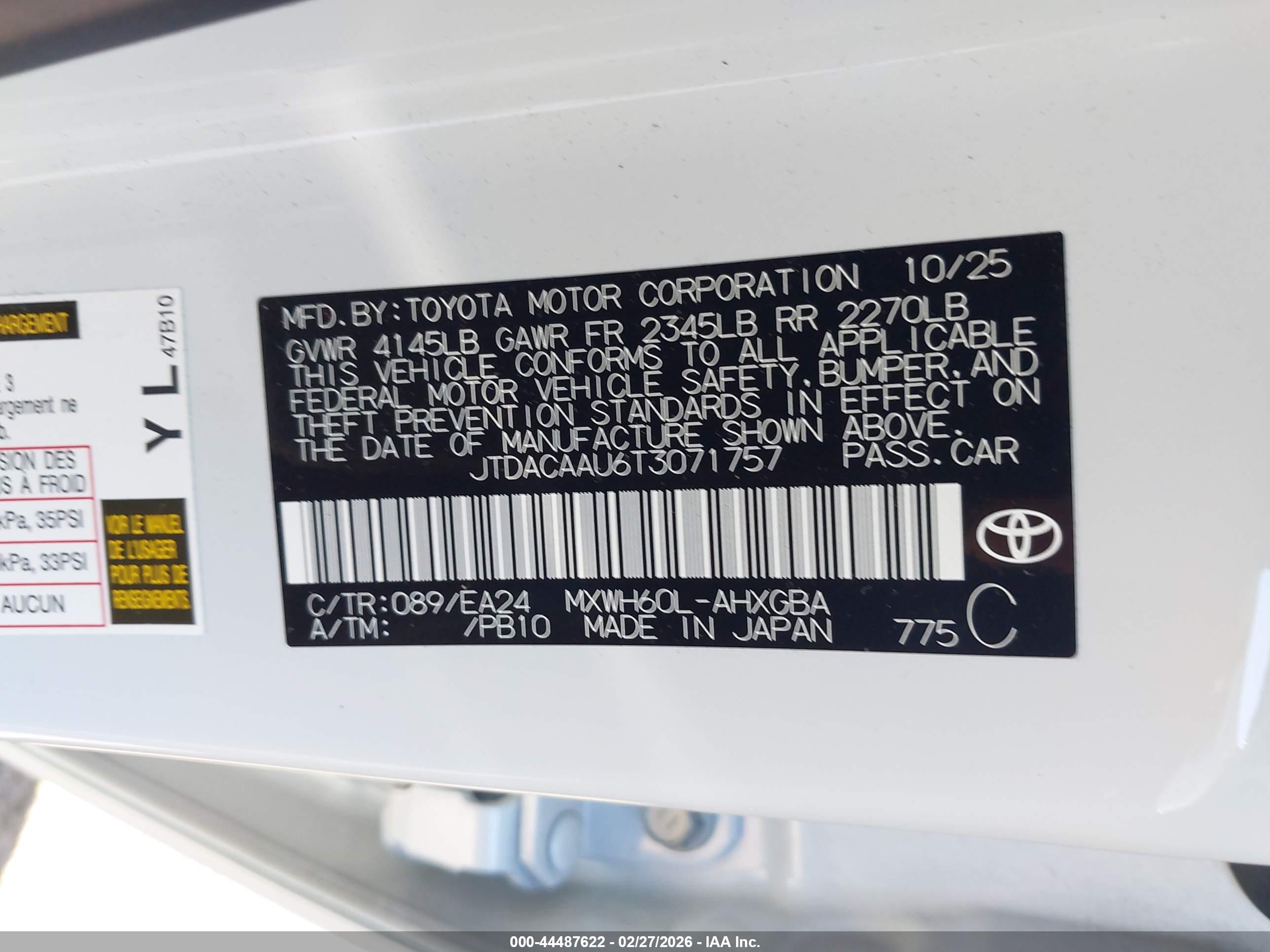 TOYOTA PRIUS image 9