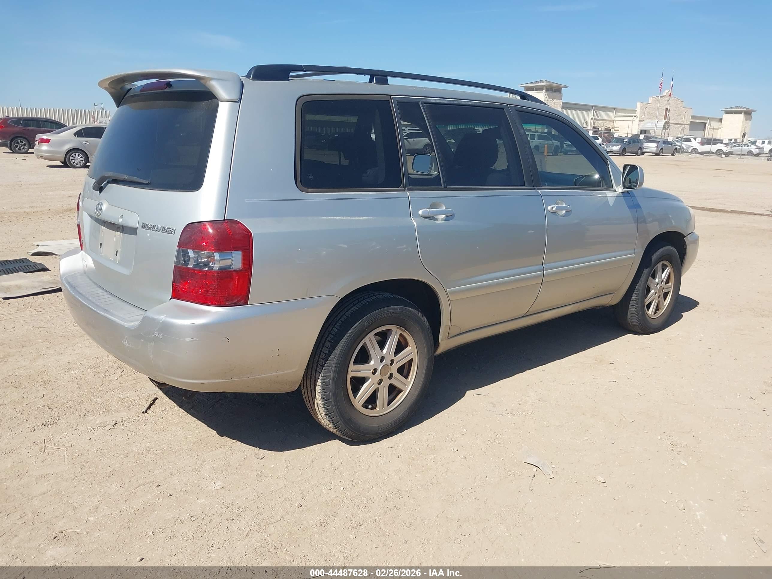 TOYOTA HIGHLANDER image 4