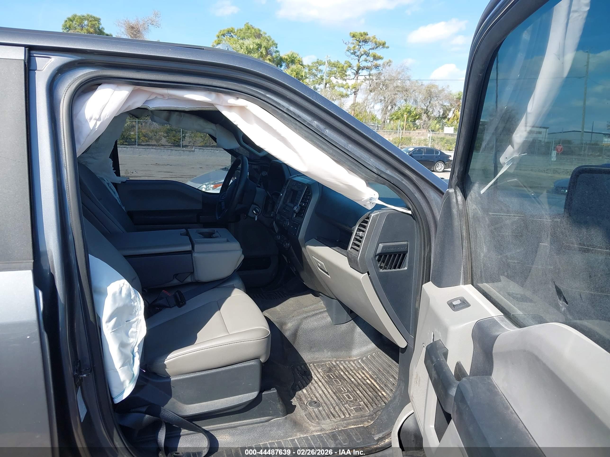FORD F-350 image 5