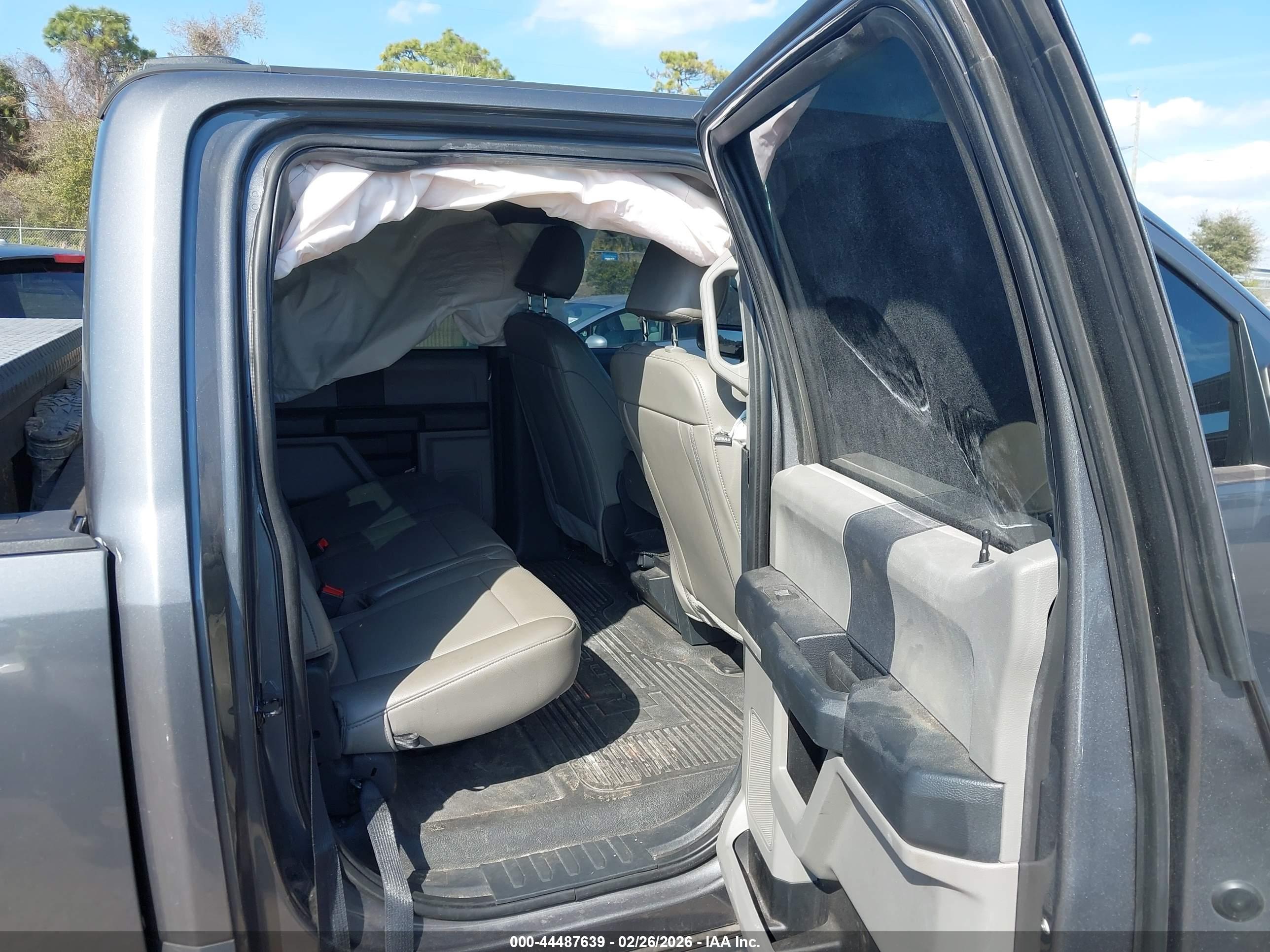 FORD F-350 image 8