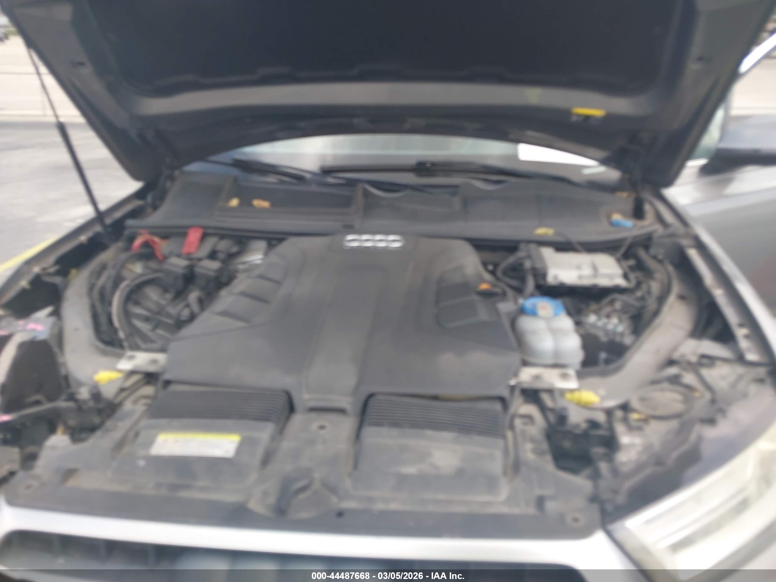 AUDI Q7 image 10
