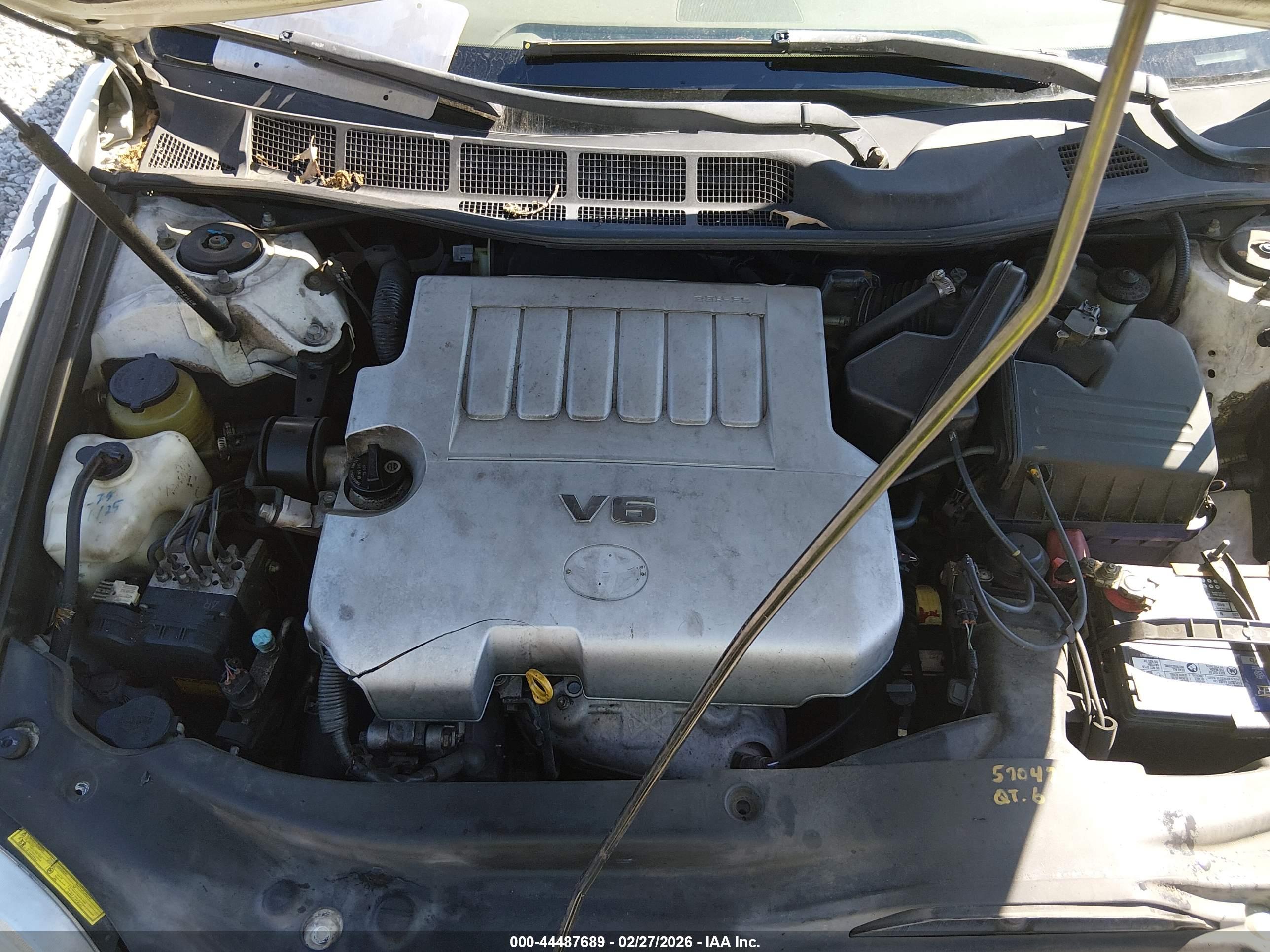 TOYOTA AVALON image 10