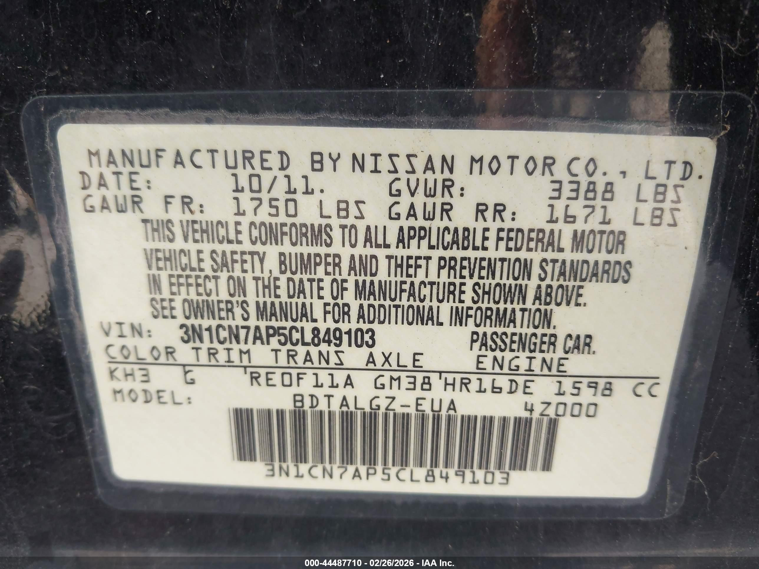 NISSAN VERSA image 9