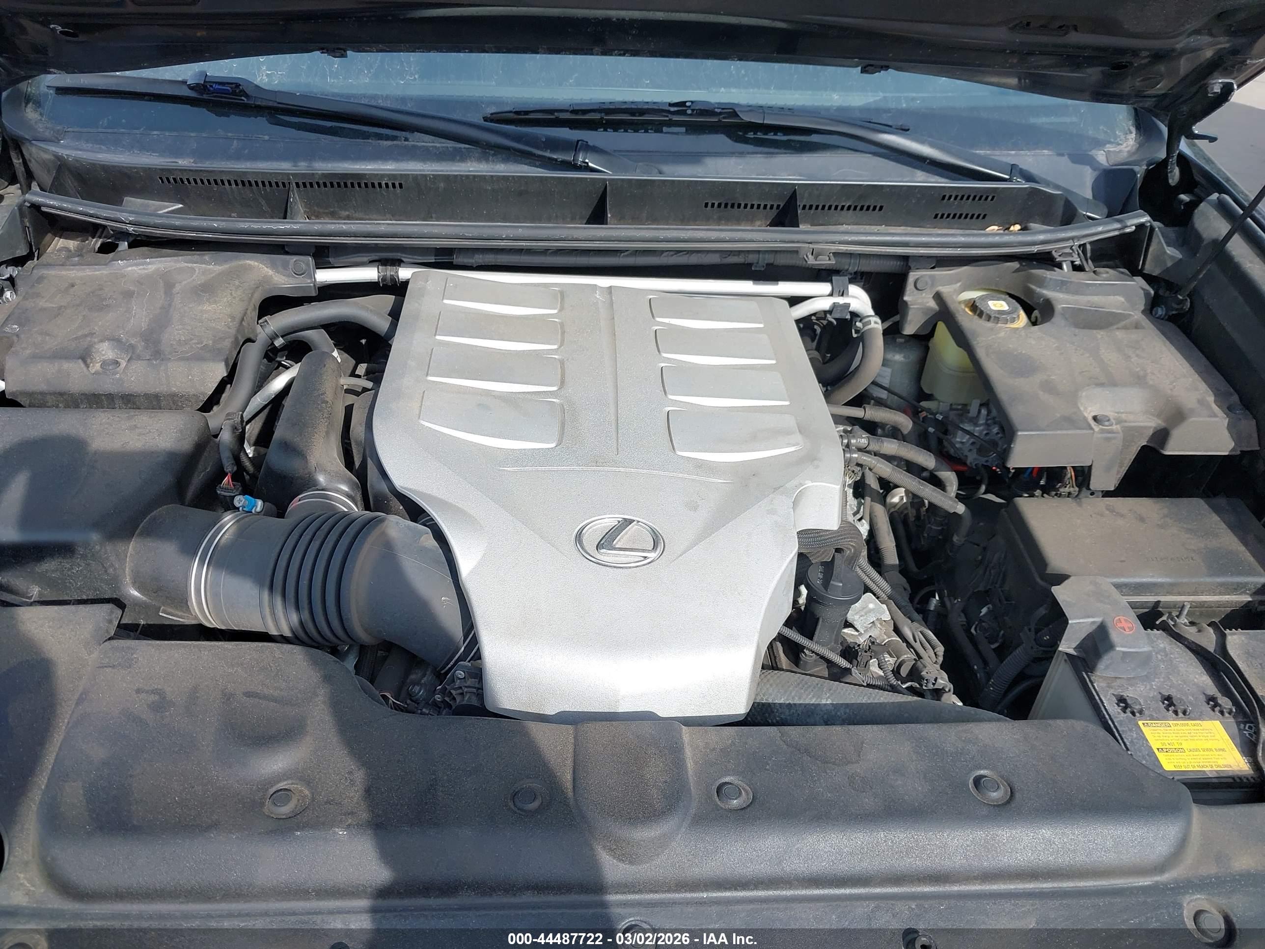 LEXUS GX image 10