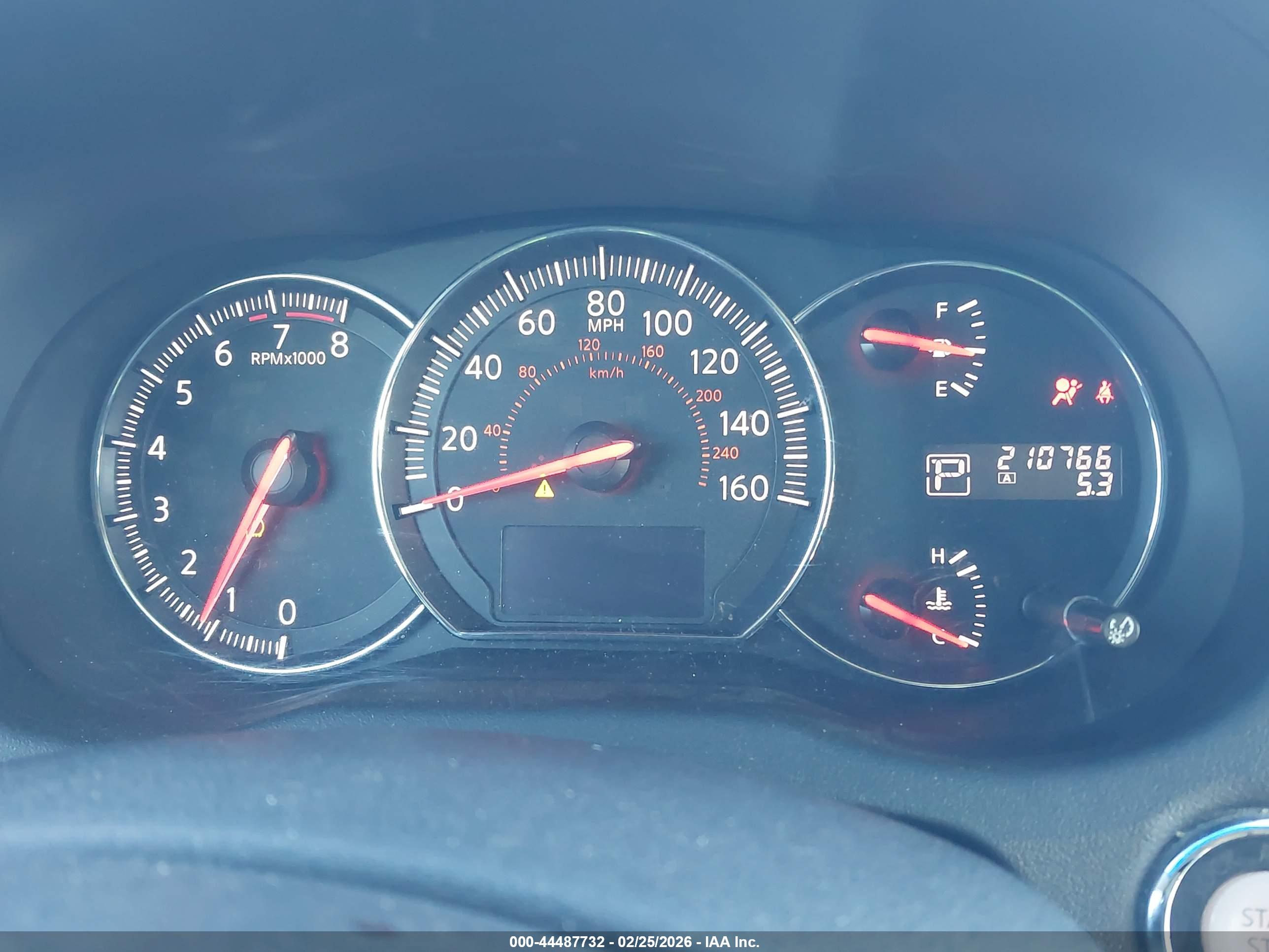 NISSAN MAXIMA image 7