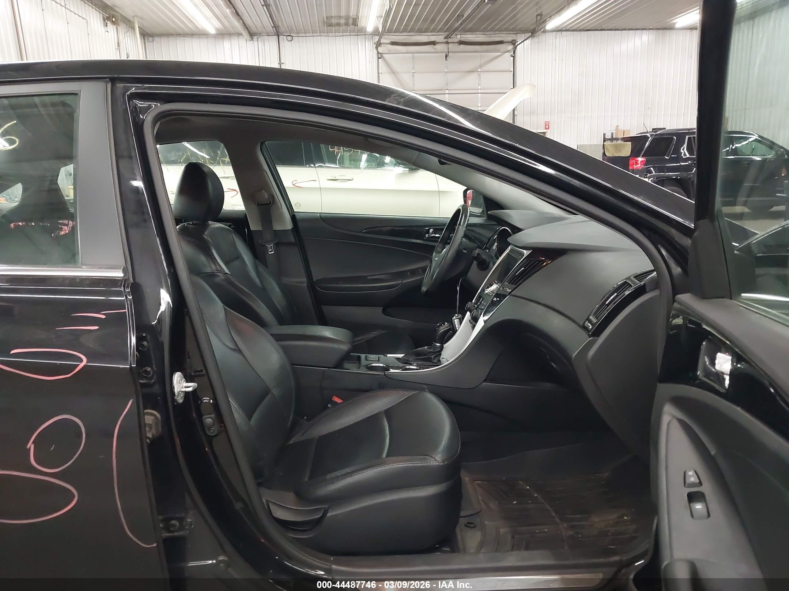HYUNDAI SONATA image 5