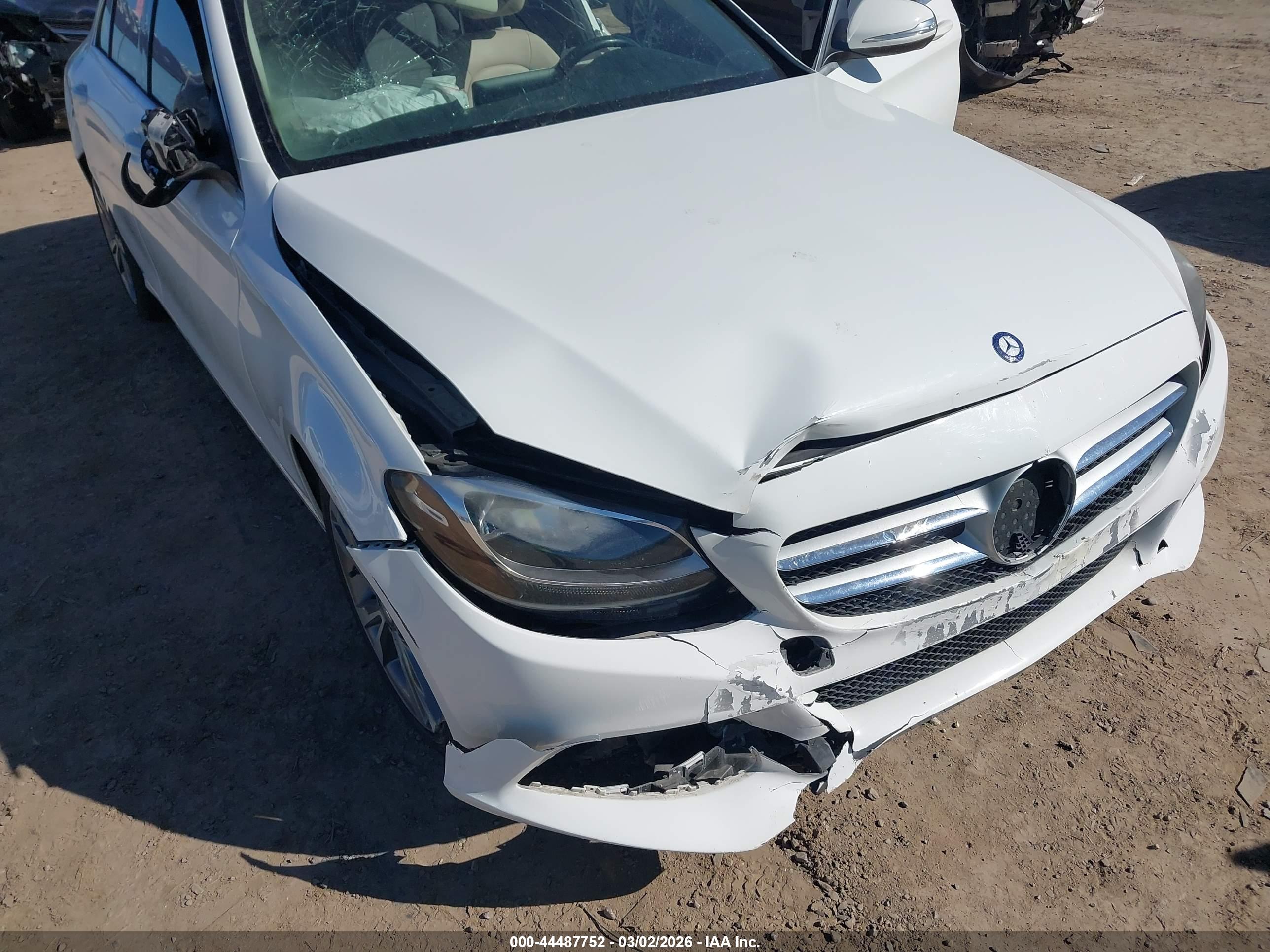 MERCEDES-BENZ C image 6