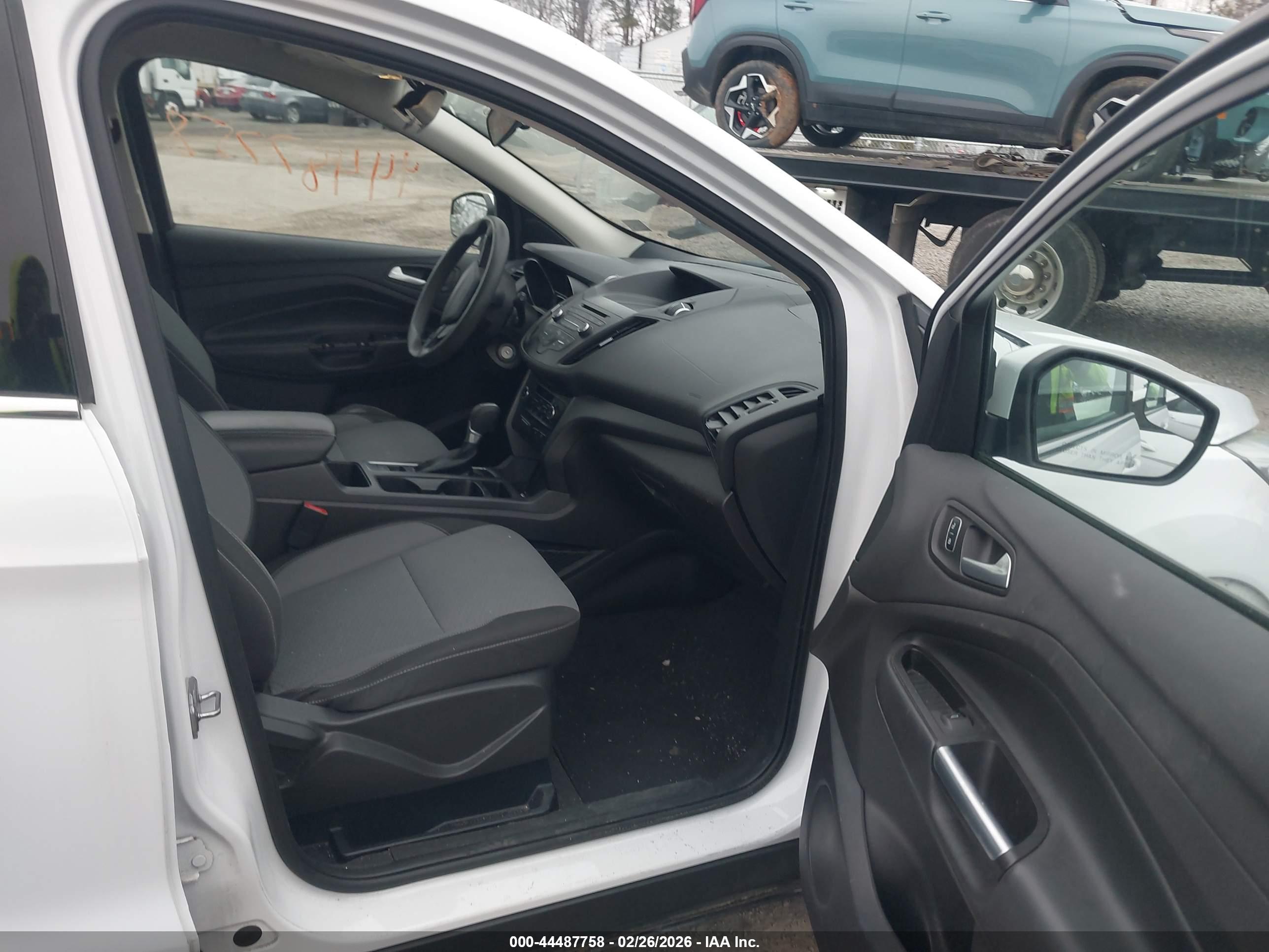FORD ESCAPE image 5