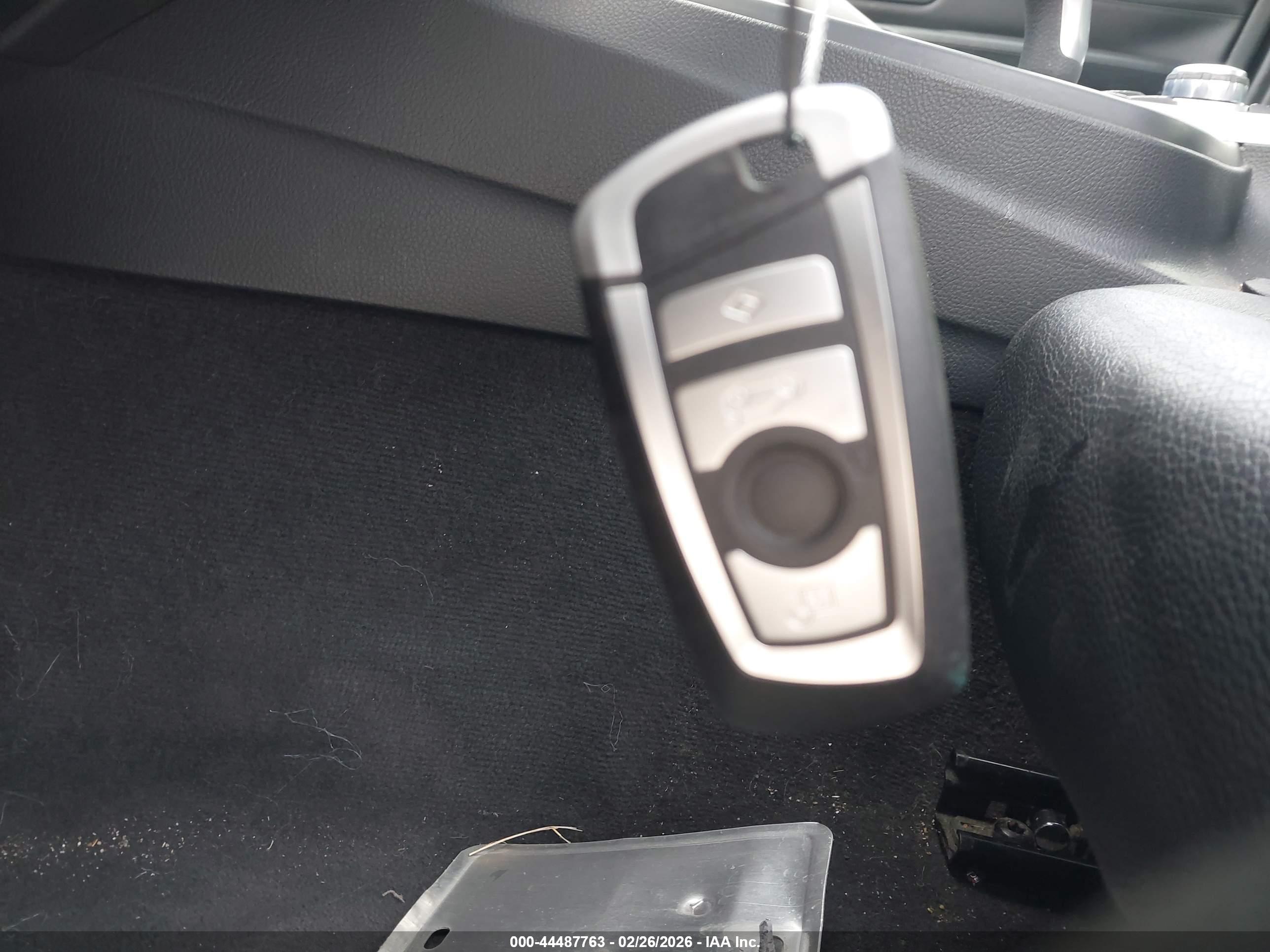 BMW 328I image 11