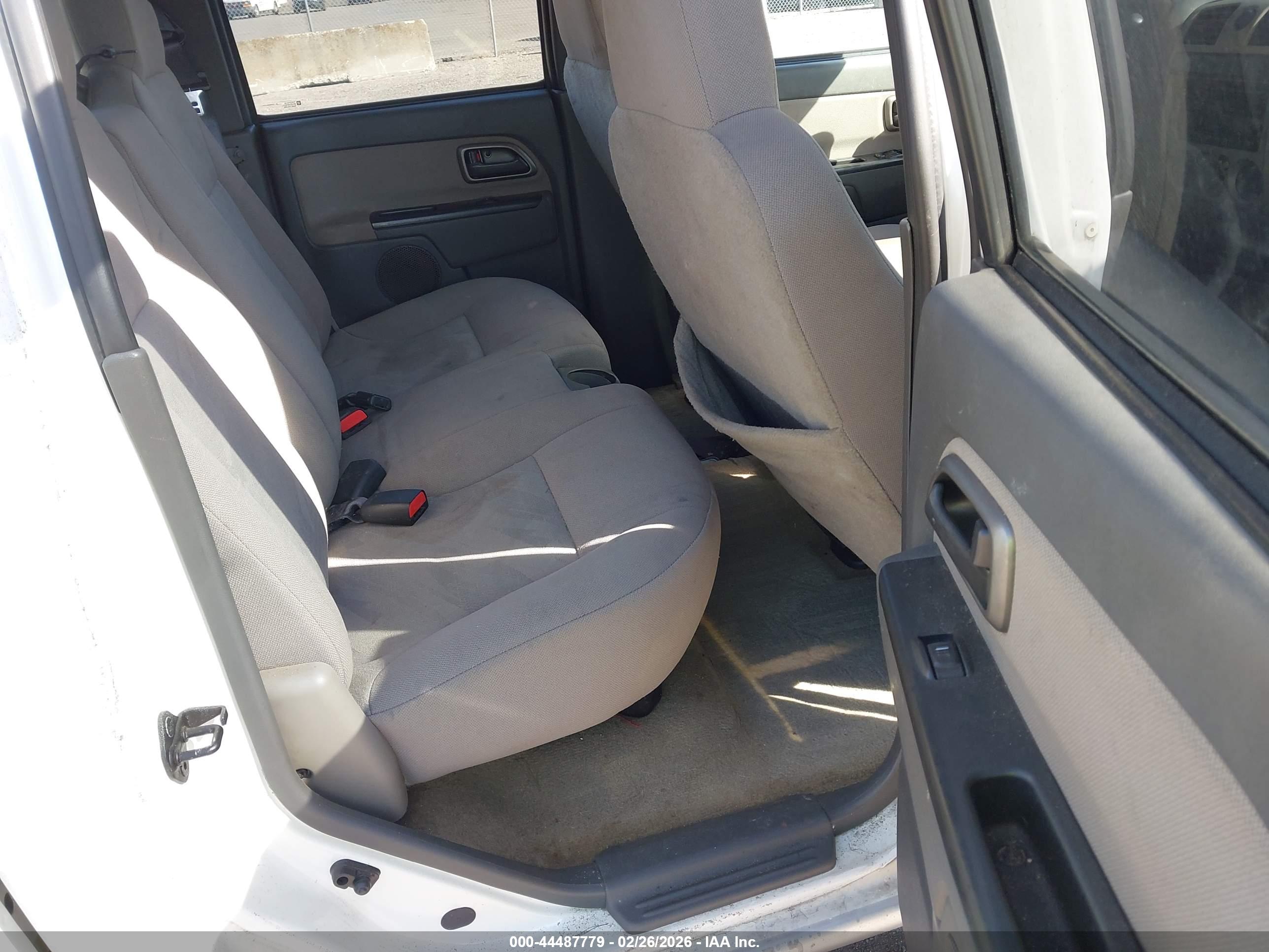 CHEVROLET COLORADO image 8