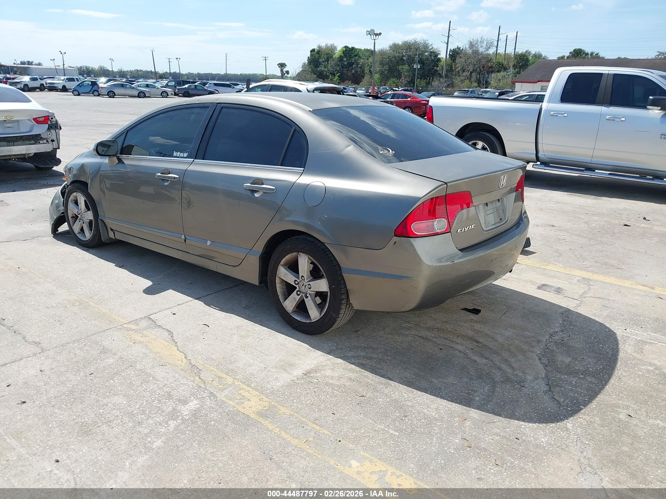 HONDA CIVIC image 3