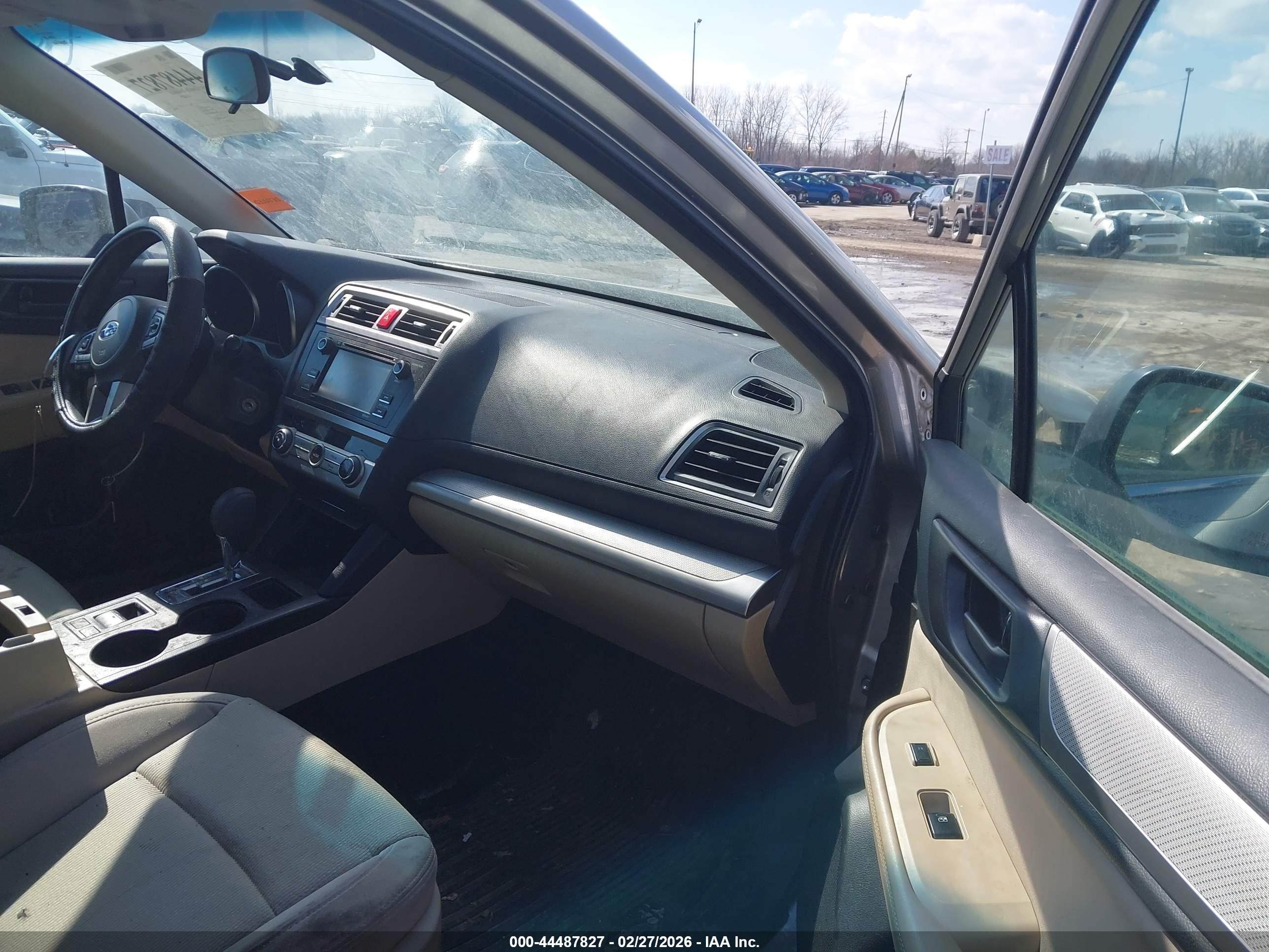 SUBARU LEGACY image 5