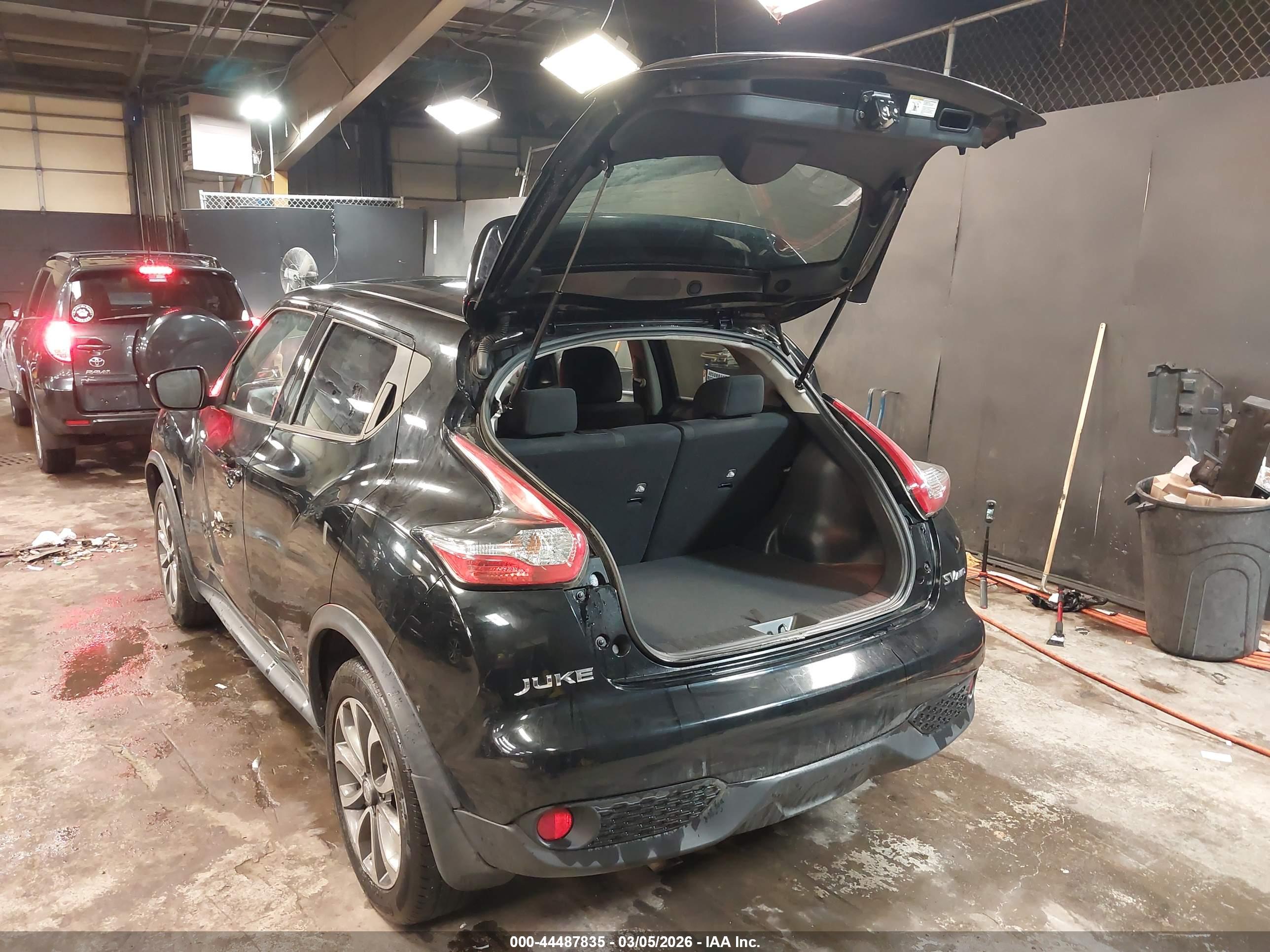 NISSAN JUKE image 3