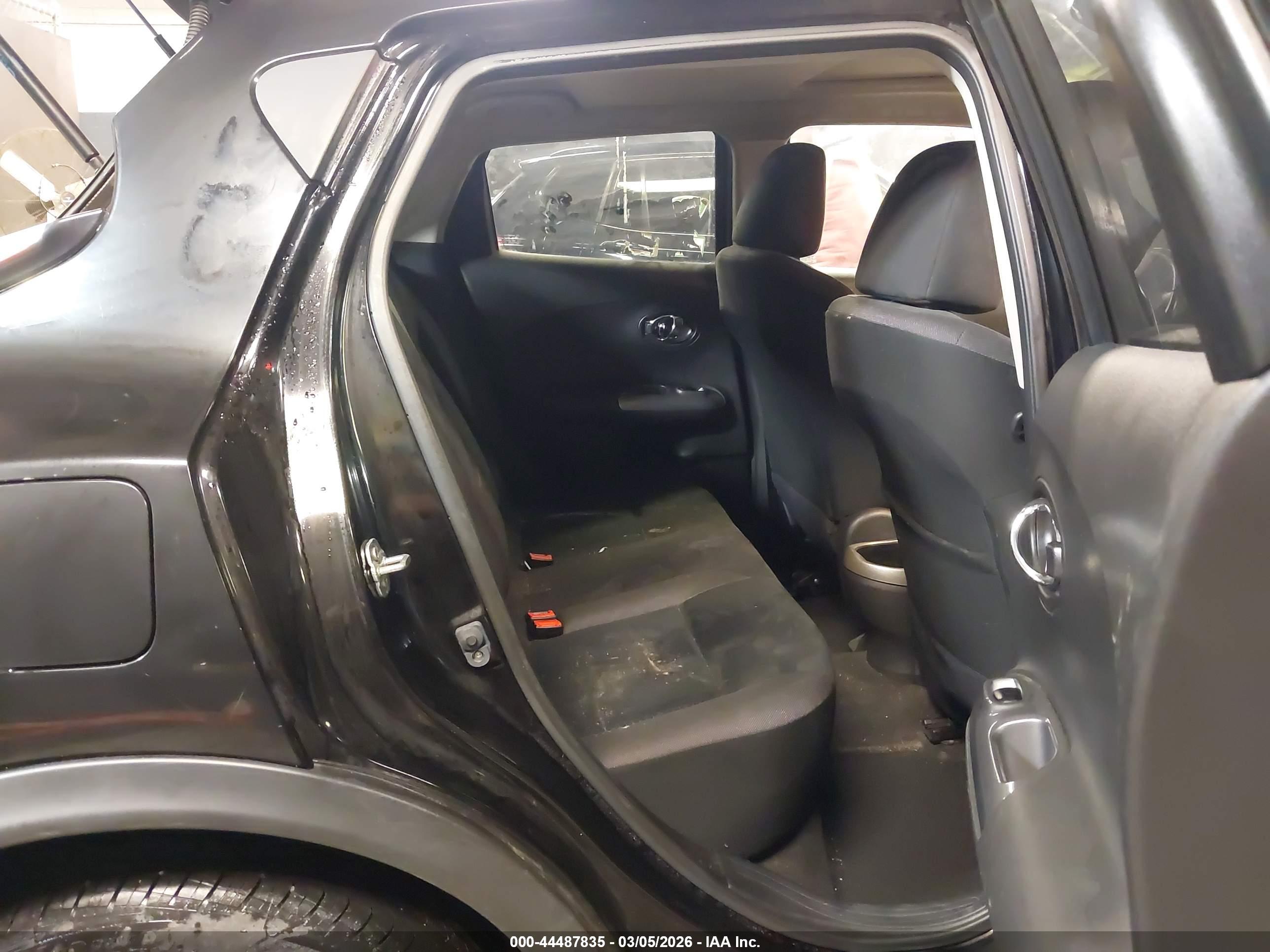 NISSAN JUKE image 8