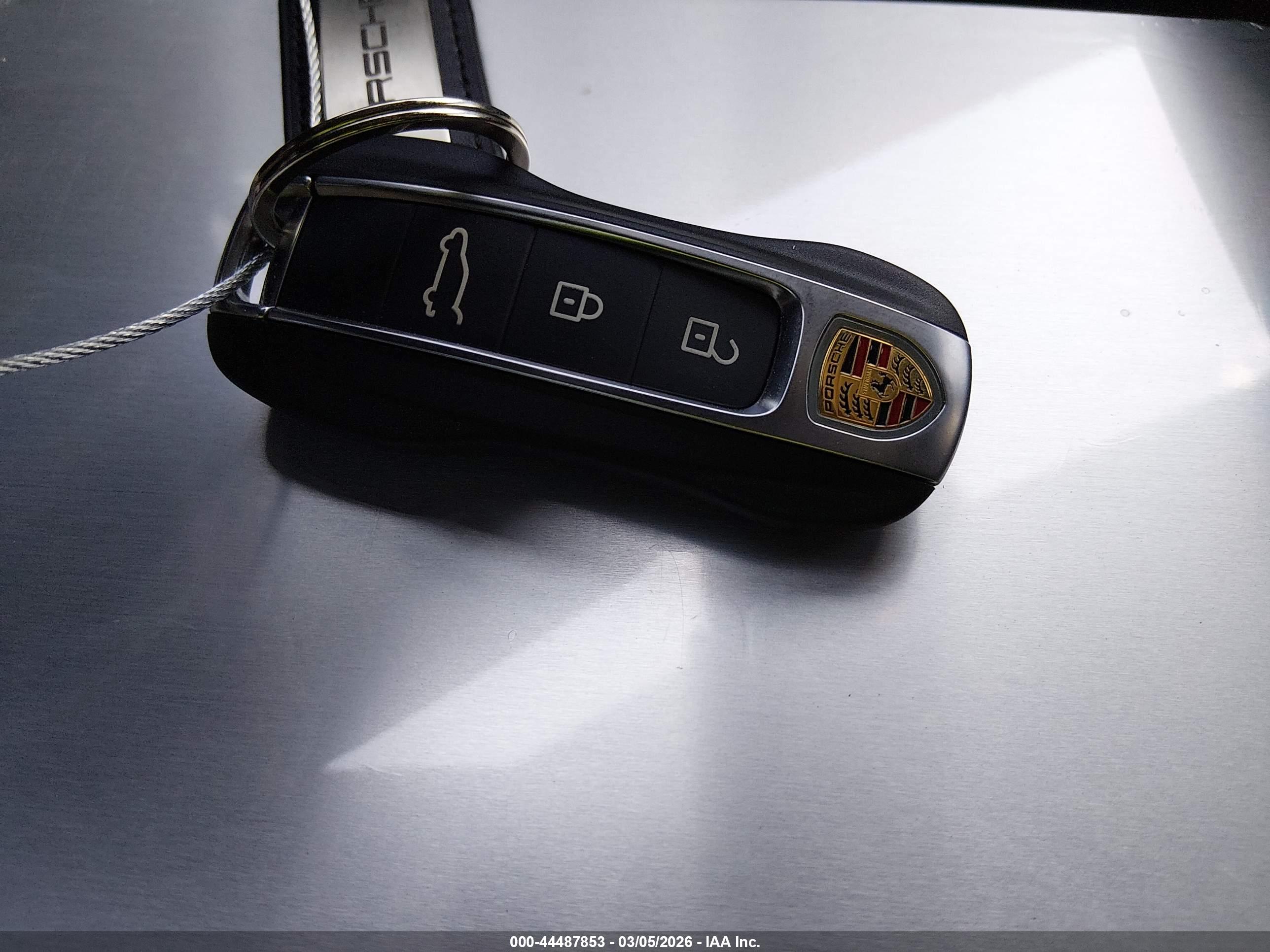 PORSCHE CAYENNE image 11