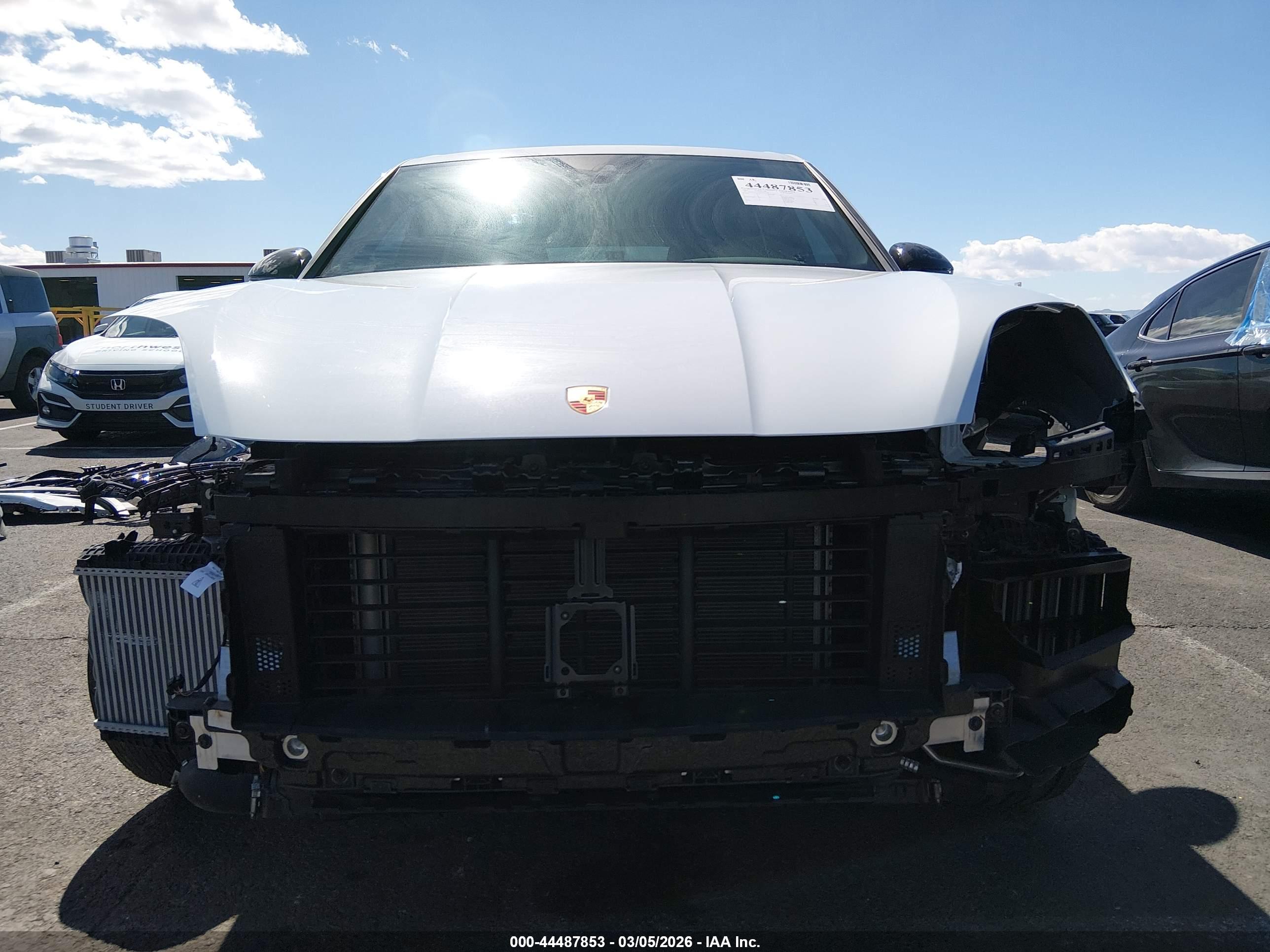 PORSCHE CAYENNE image 6