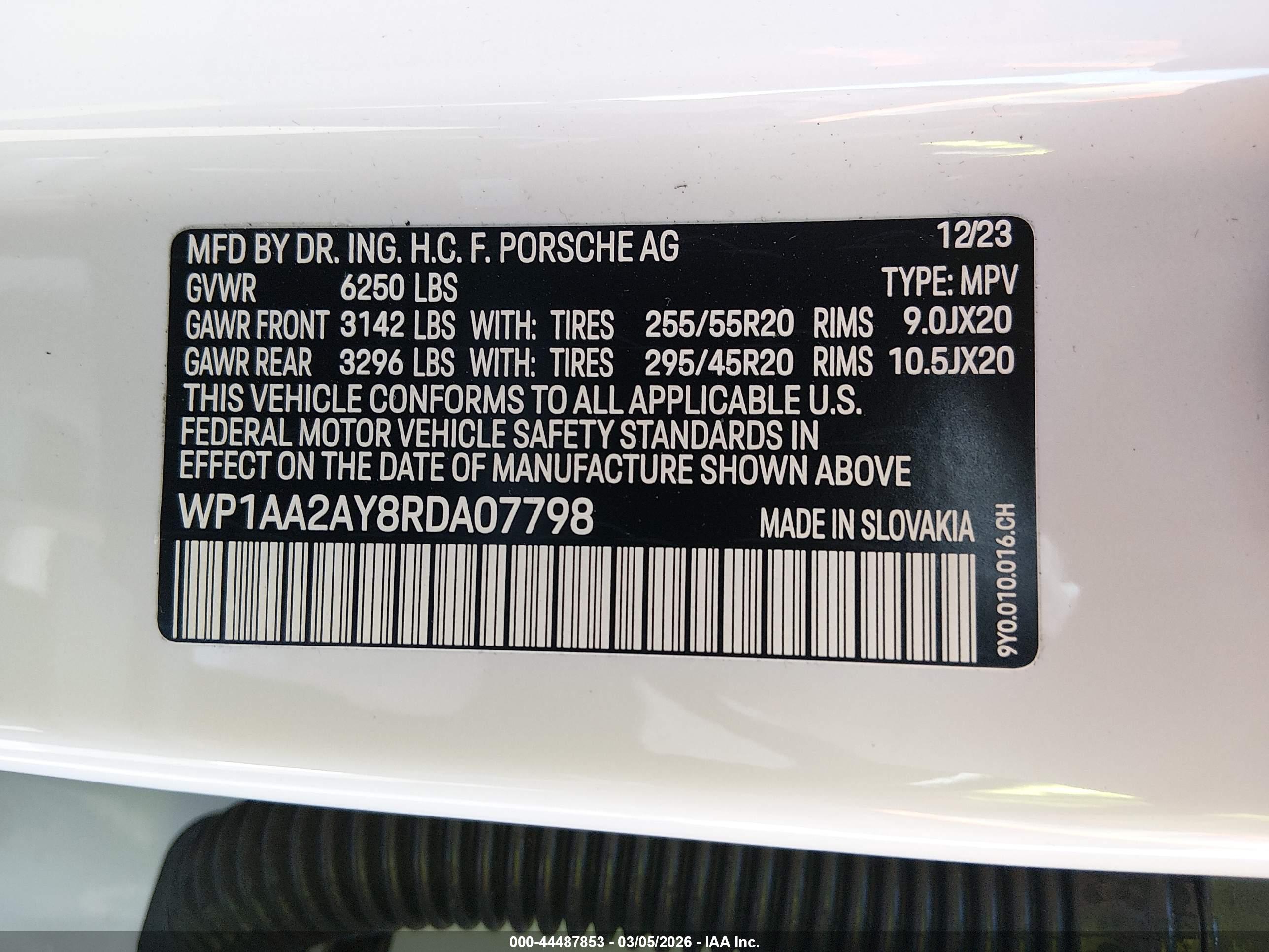 PORSCHE CAYENNE image 9