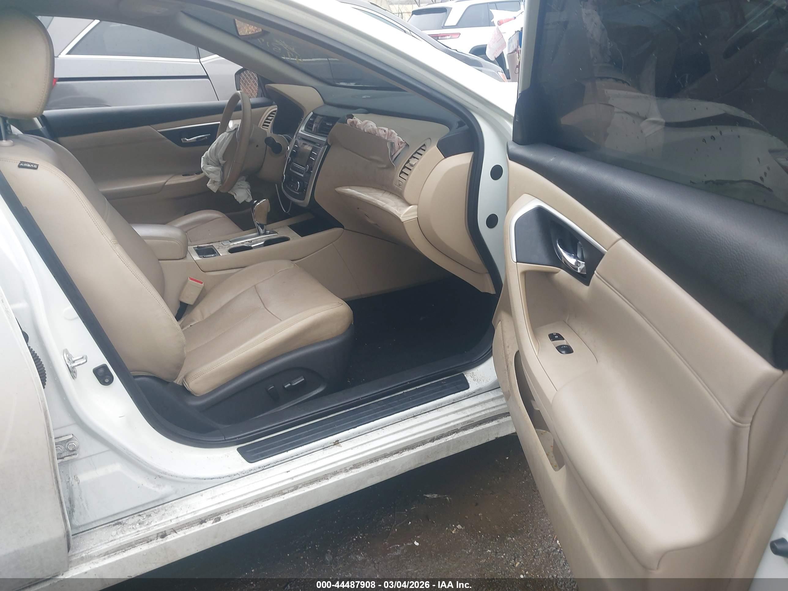 NISSAN ALTIMA image 5