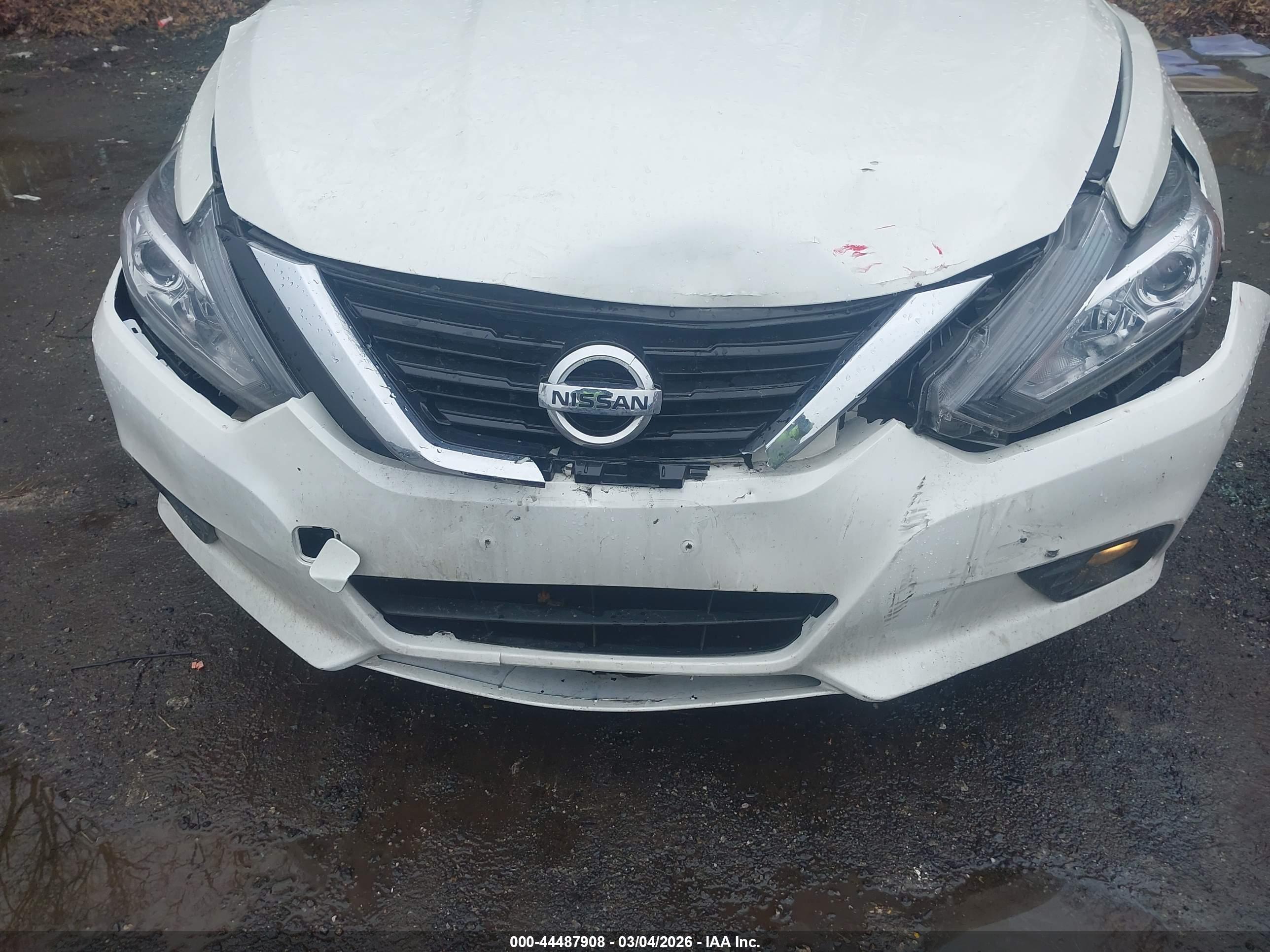 NISSAN ALTIMA image 6