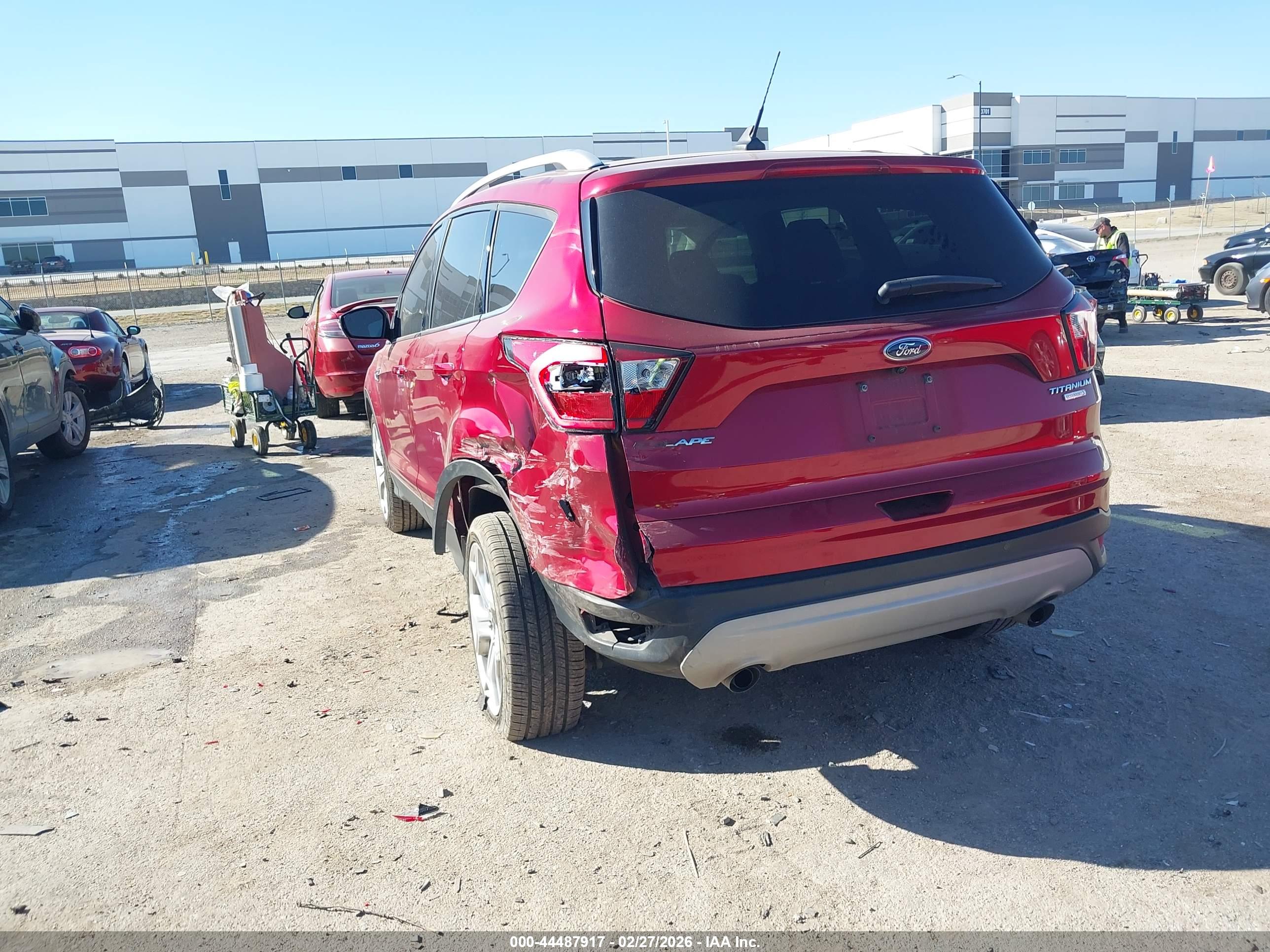 FORD ESCAPE image 3
