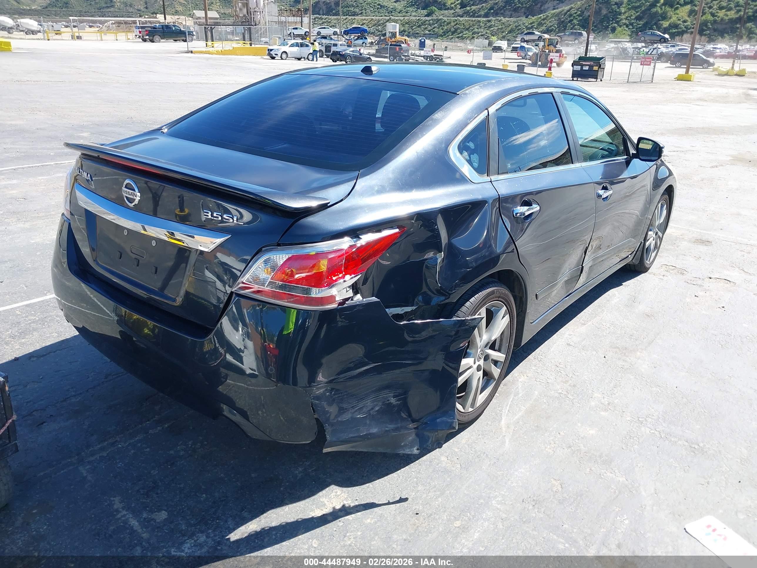 NISSAN ALTIMA image 4