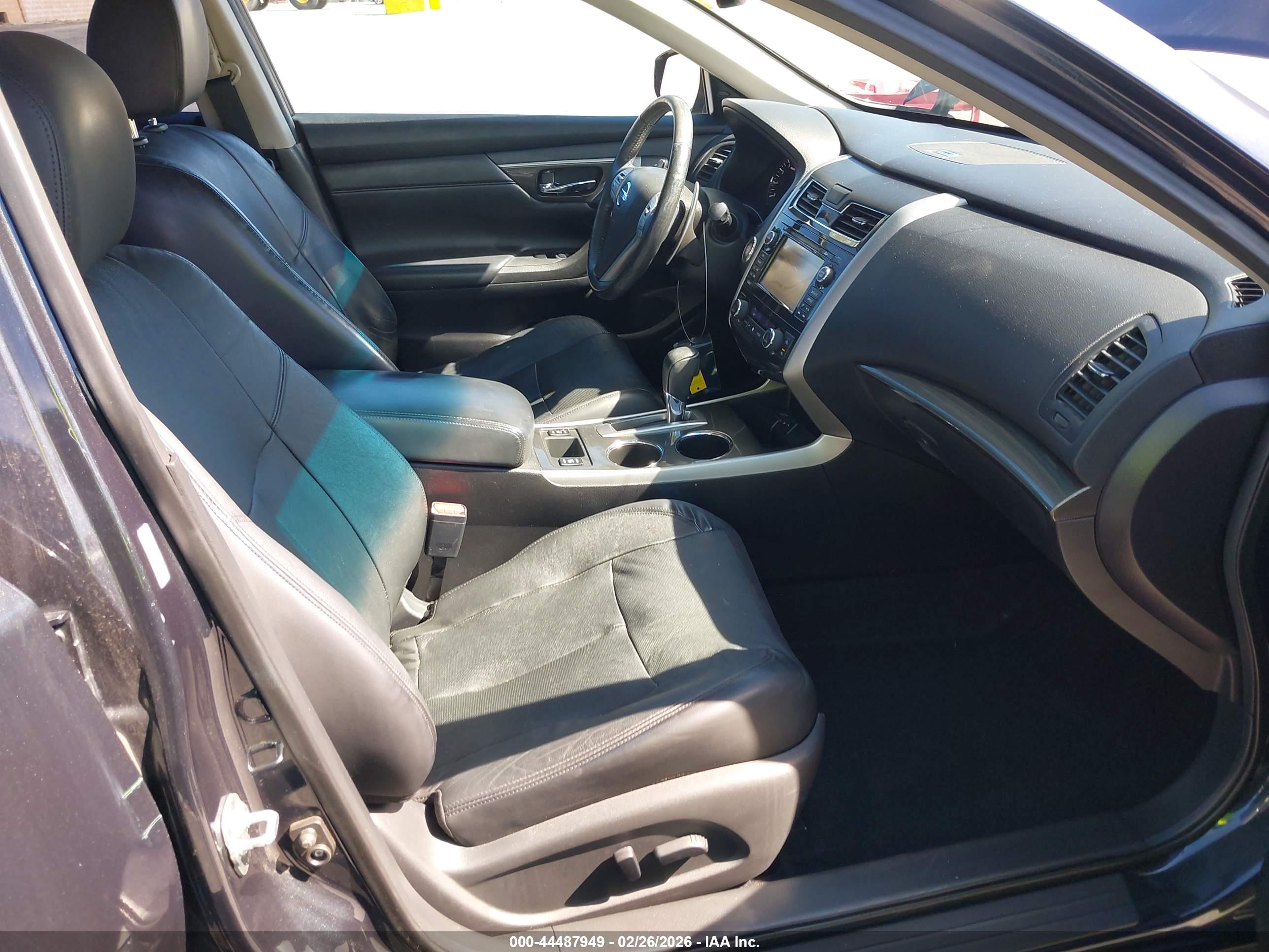 NISSAN ALTIMA image 5