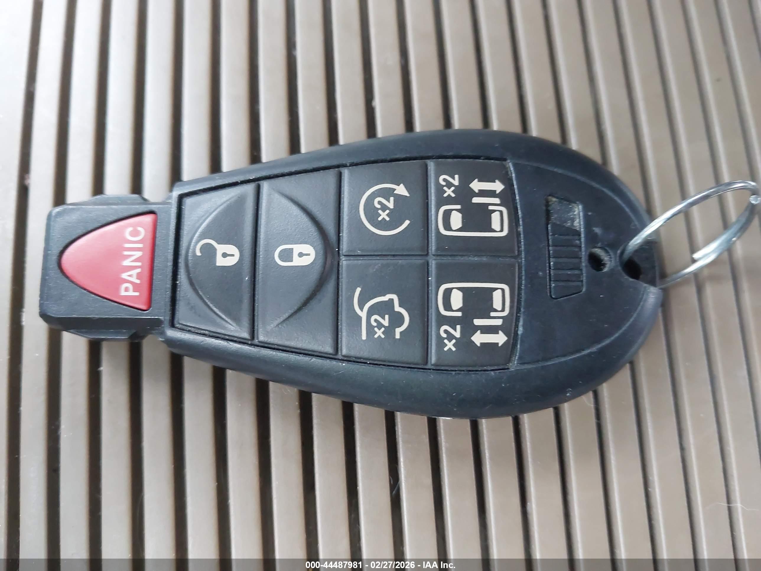 CHRYSLER TOWN image 11