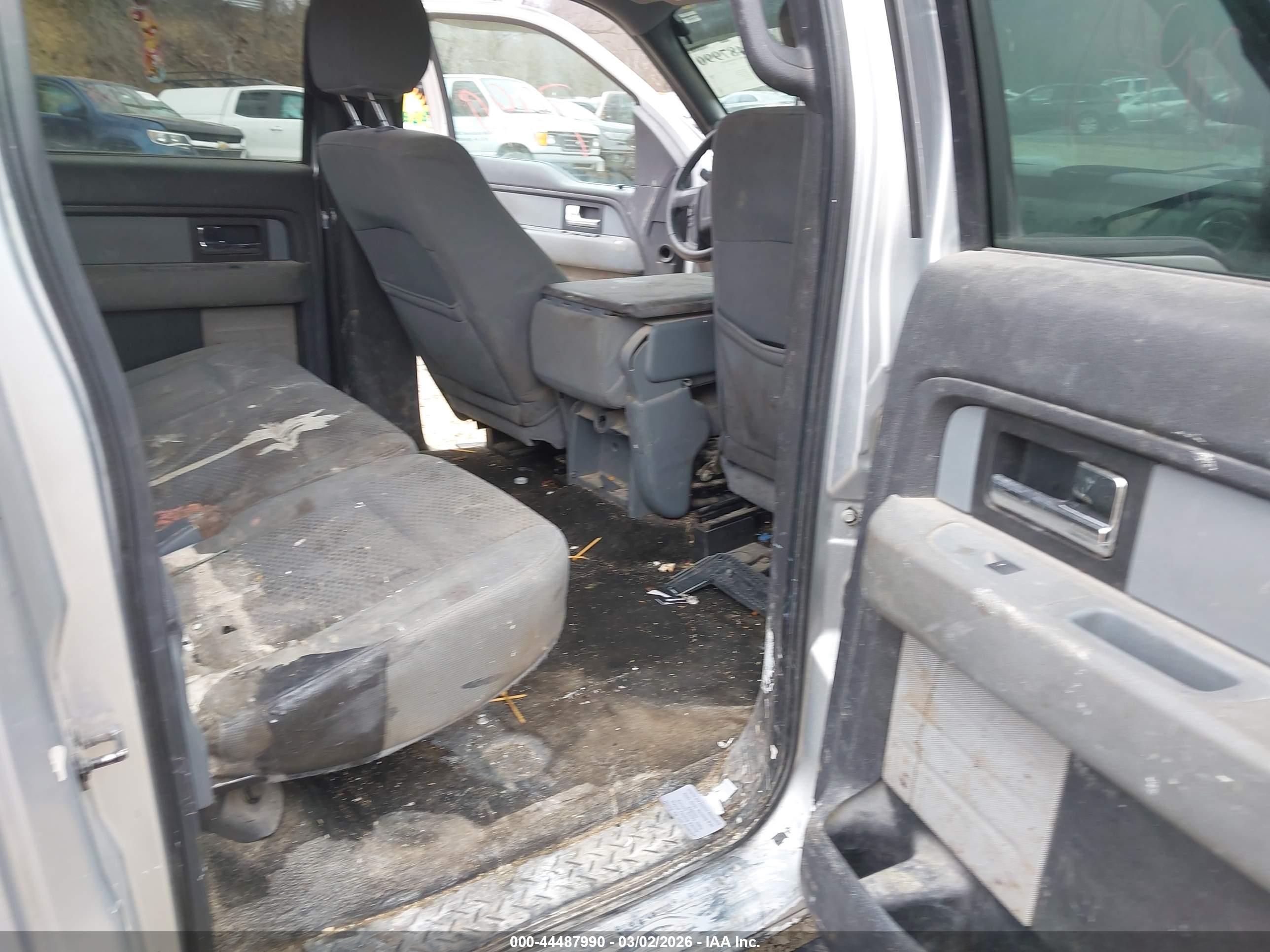 FORD F-150 image 8