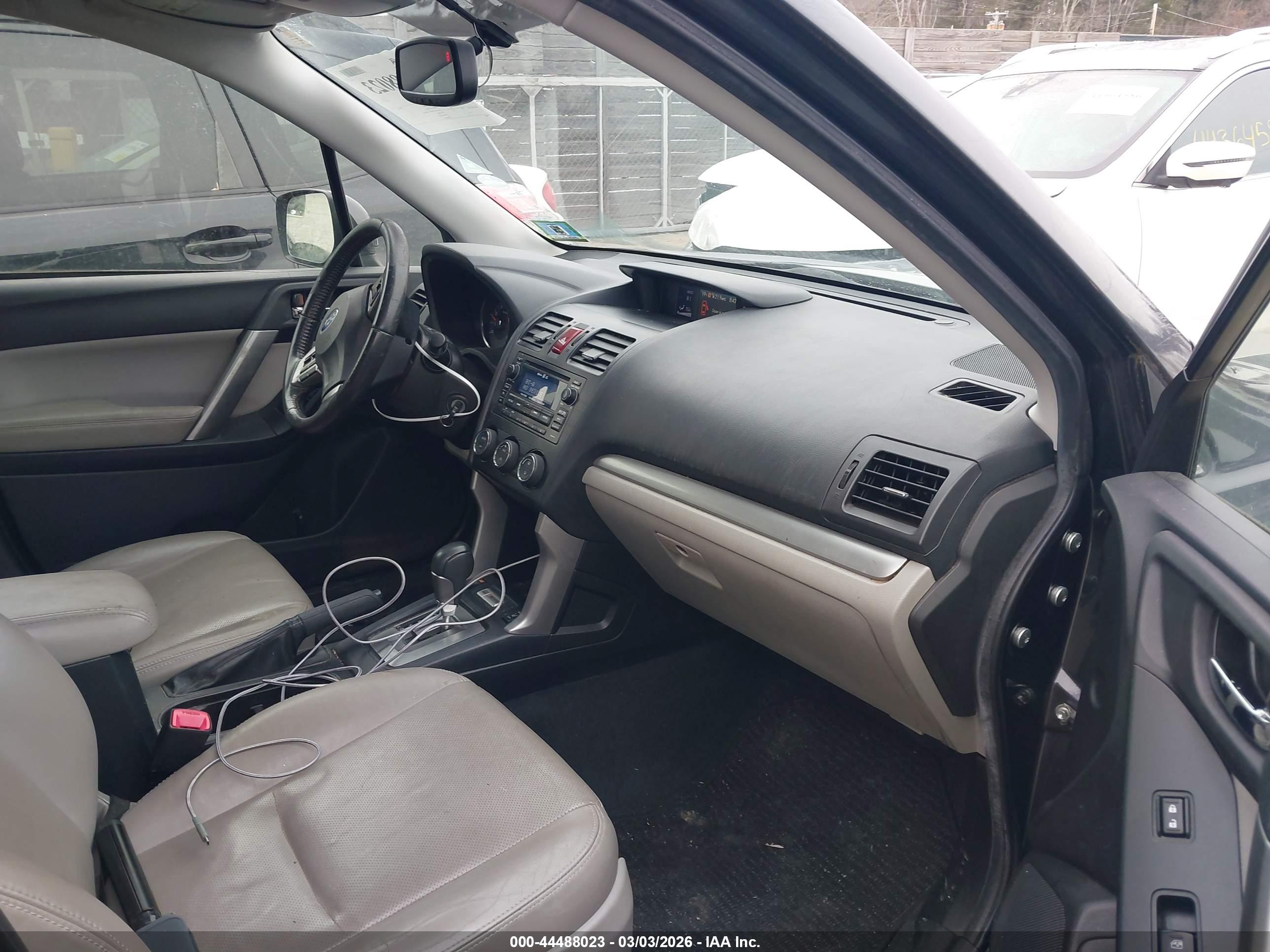 SUBARU FORESTER image 5