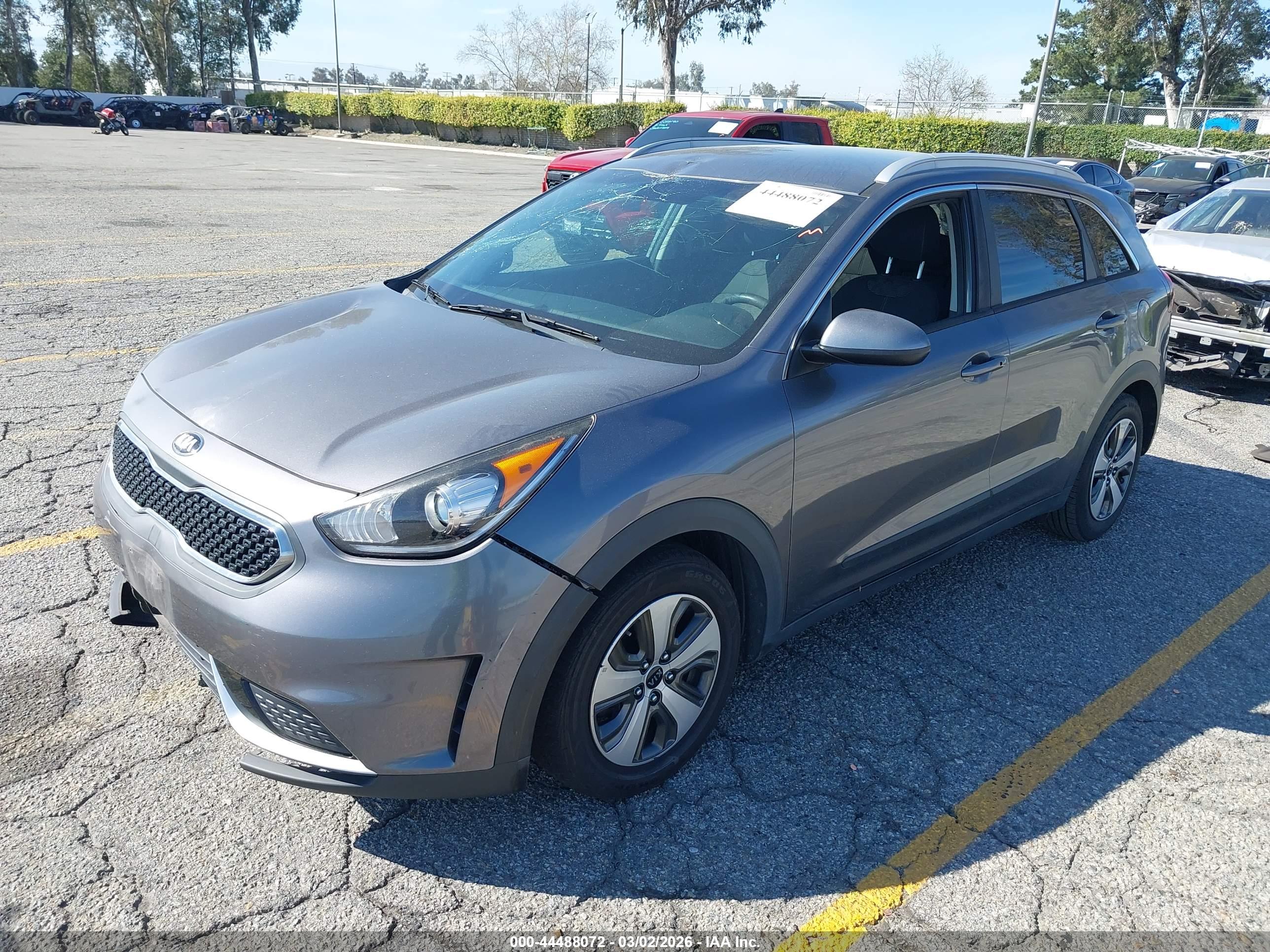 KIA NIRO image 2