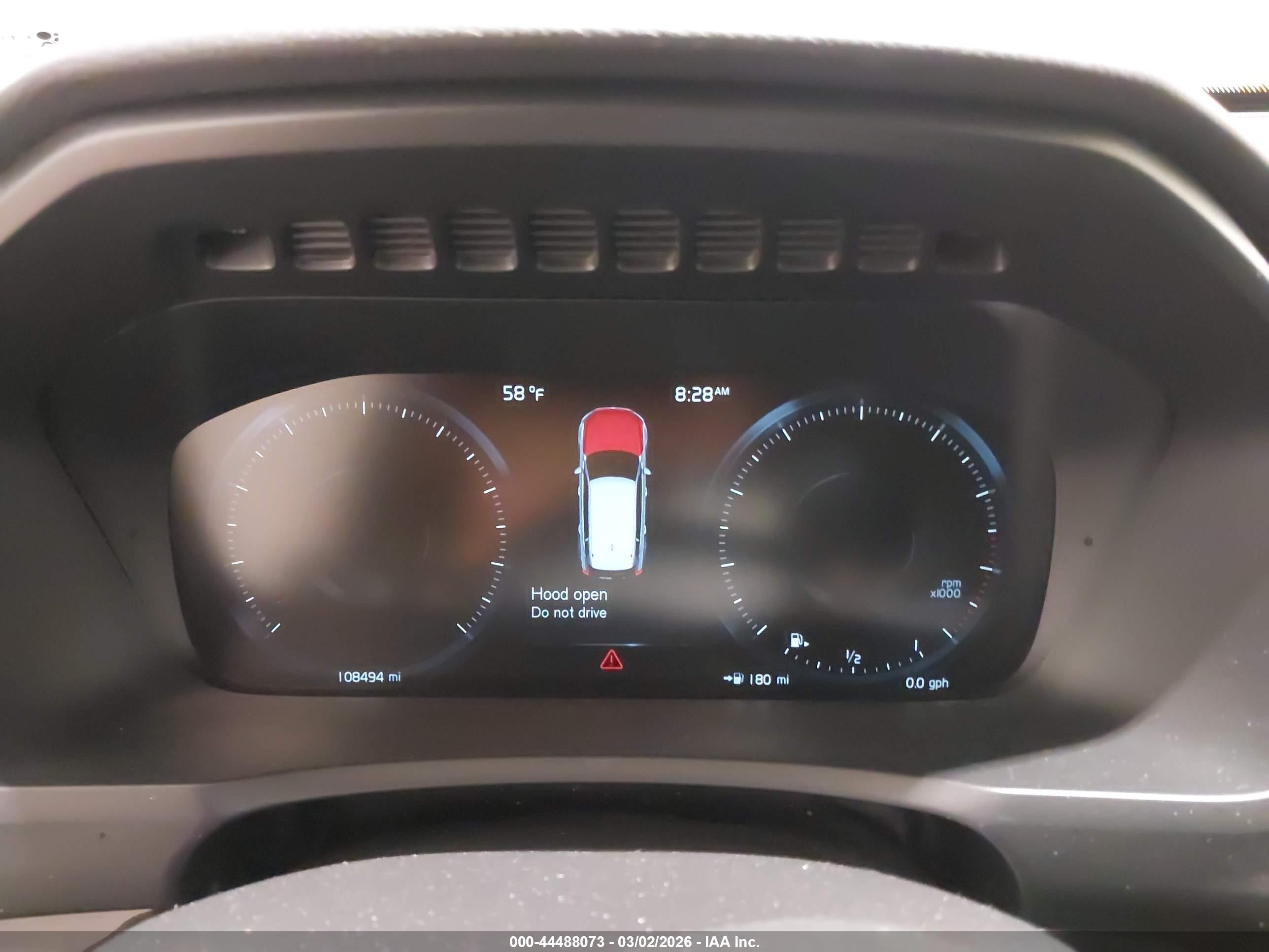 VOLVO XC90 image 7