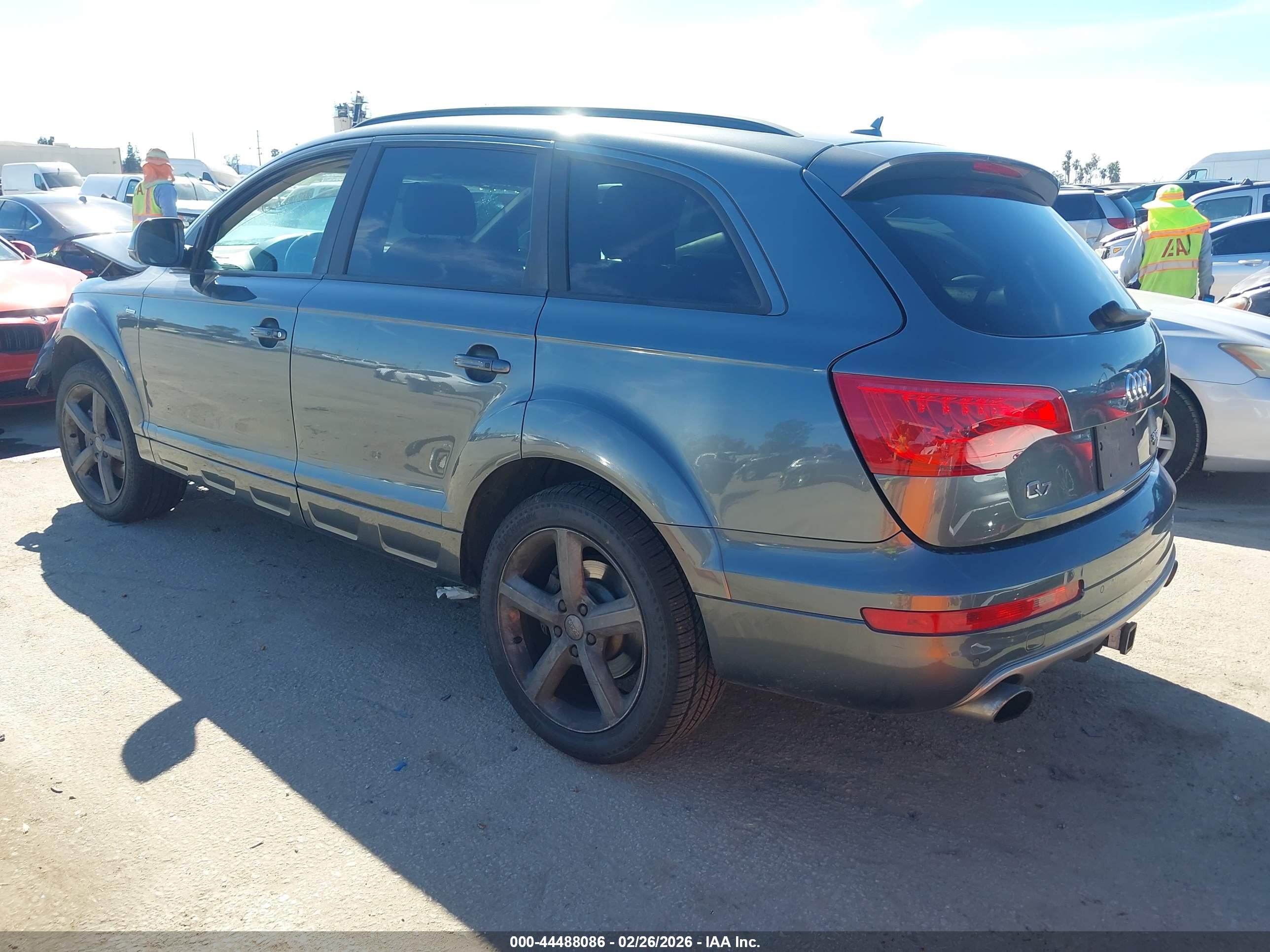 AUDI Q7 image 3
