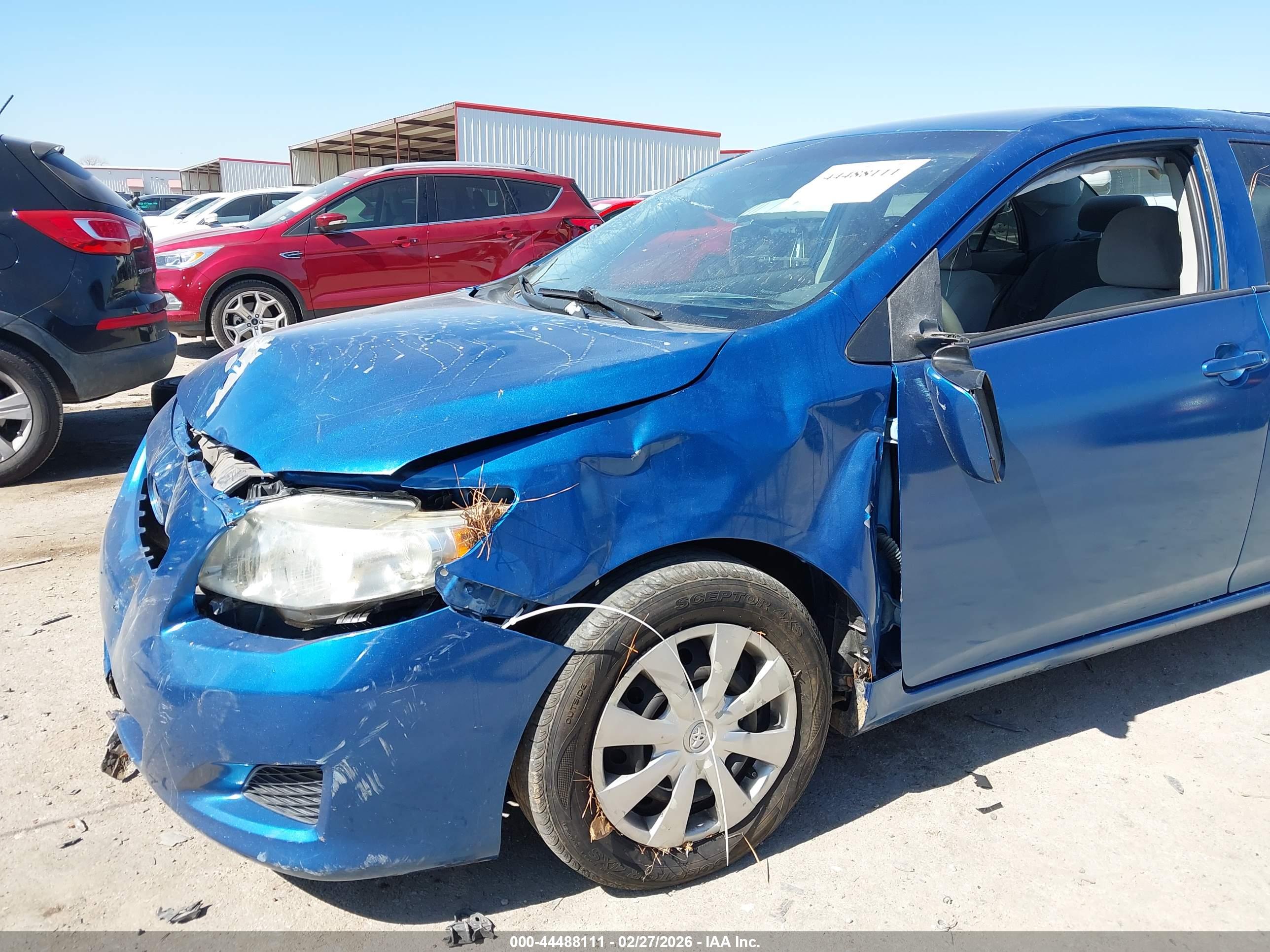 TOYOTA COROLLA image 6