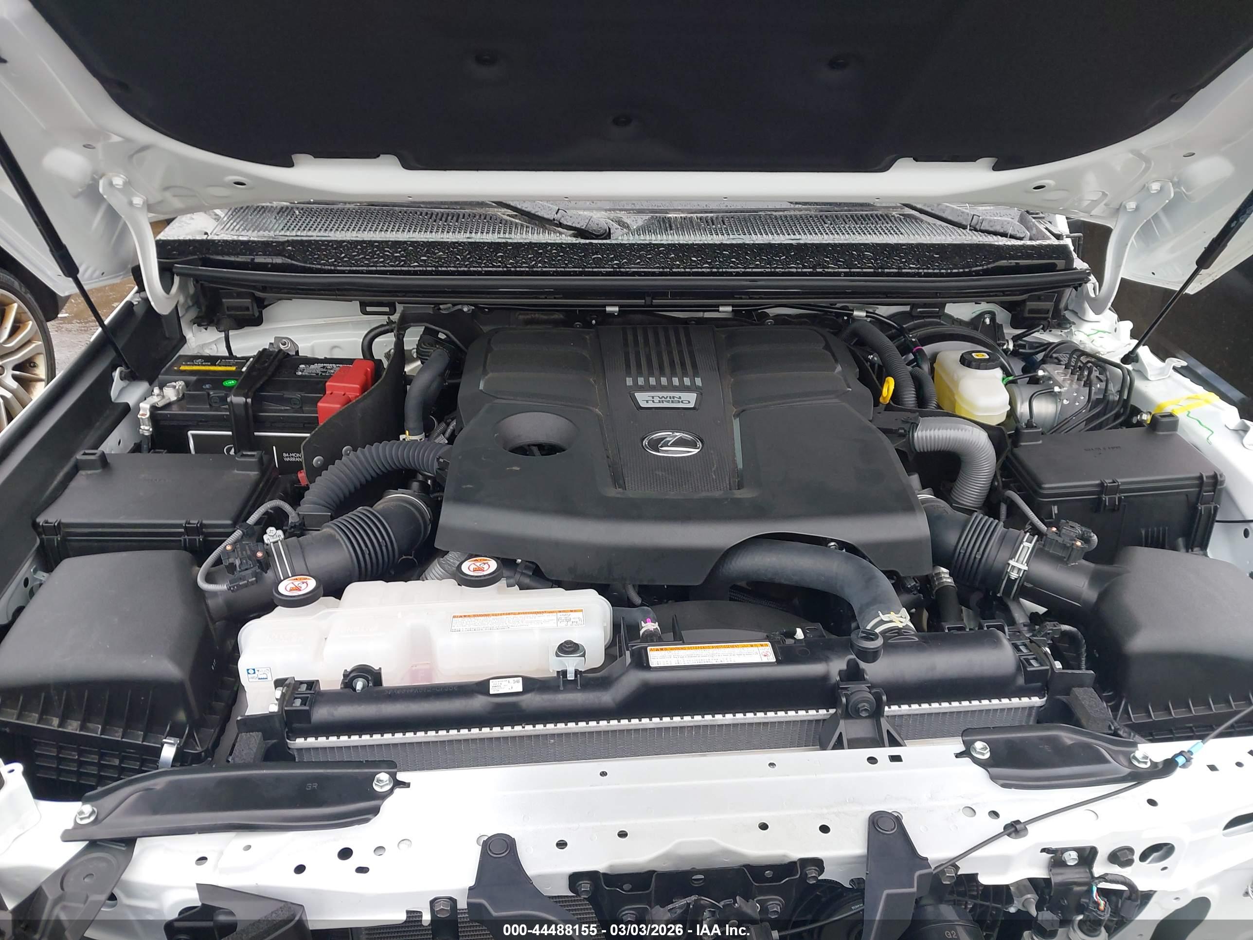 LEXUS GX image 10