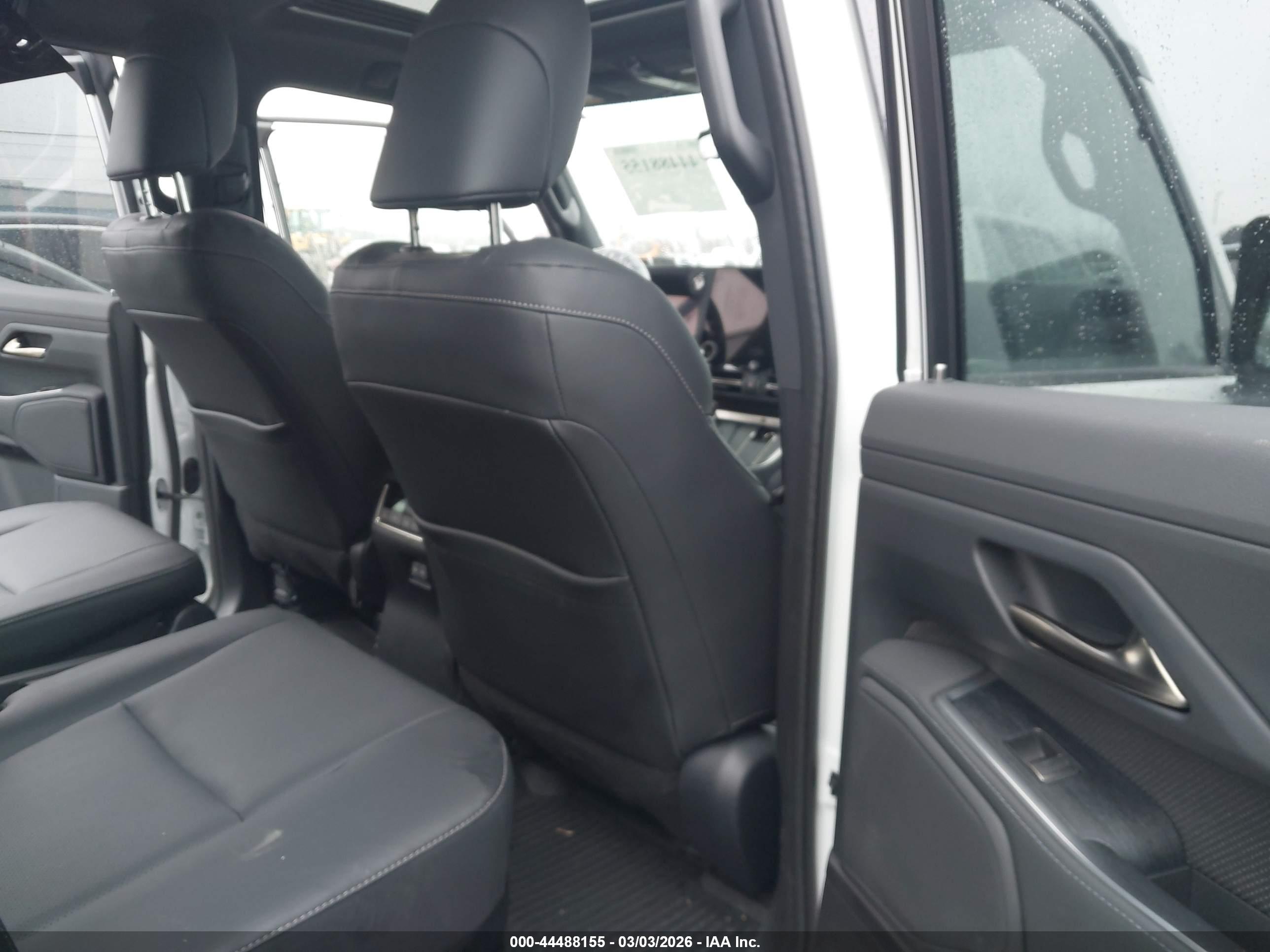 LEXUS GX image 8