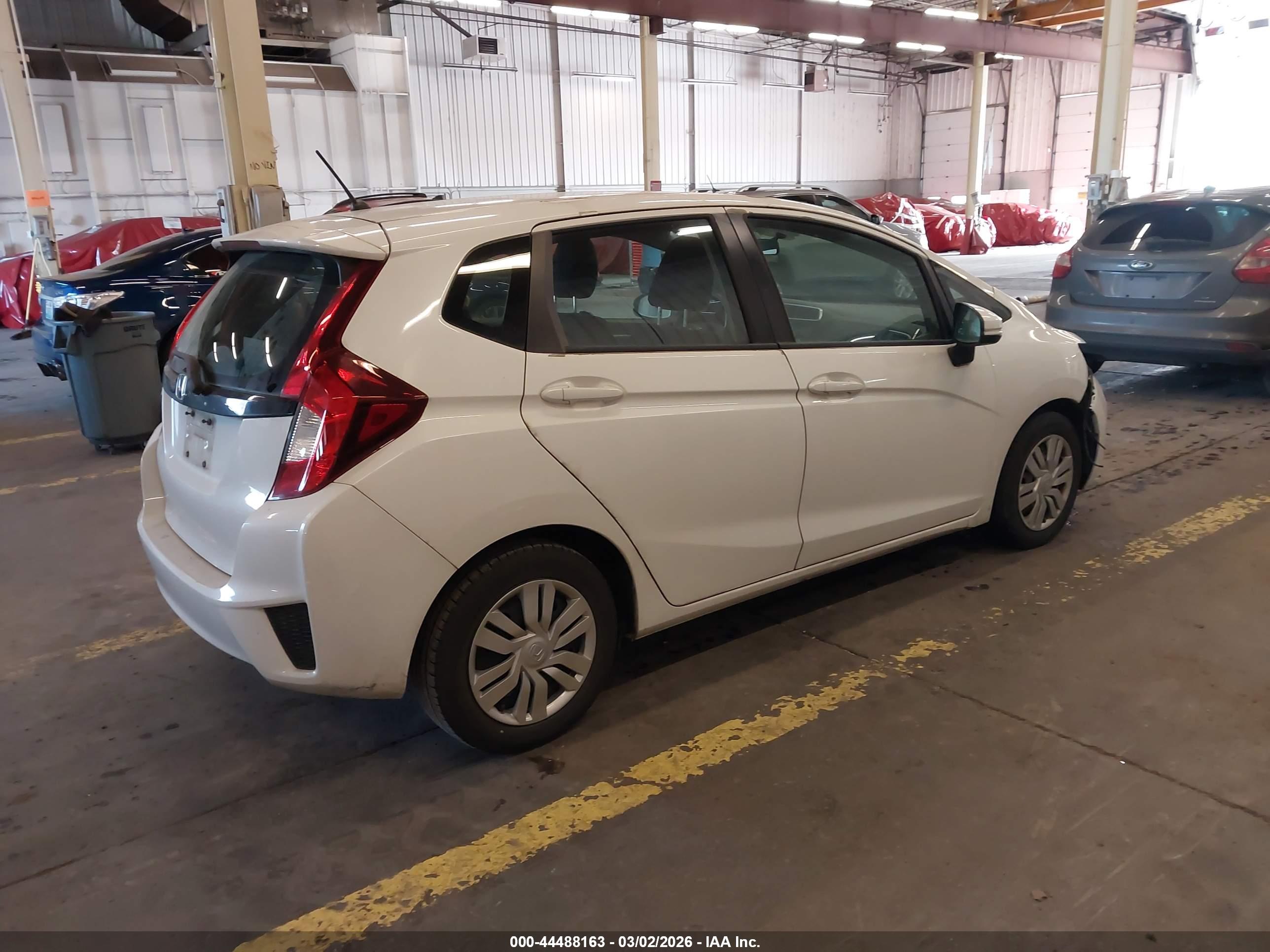HONDA FIT image 4