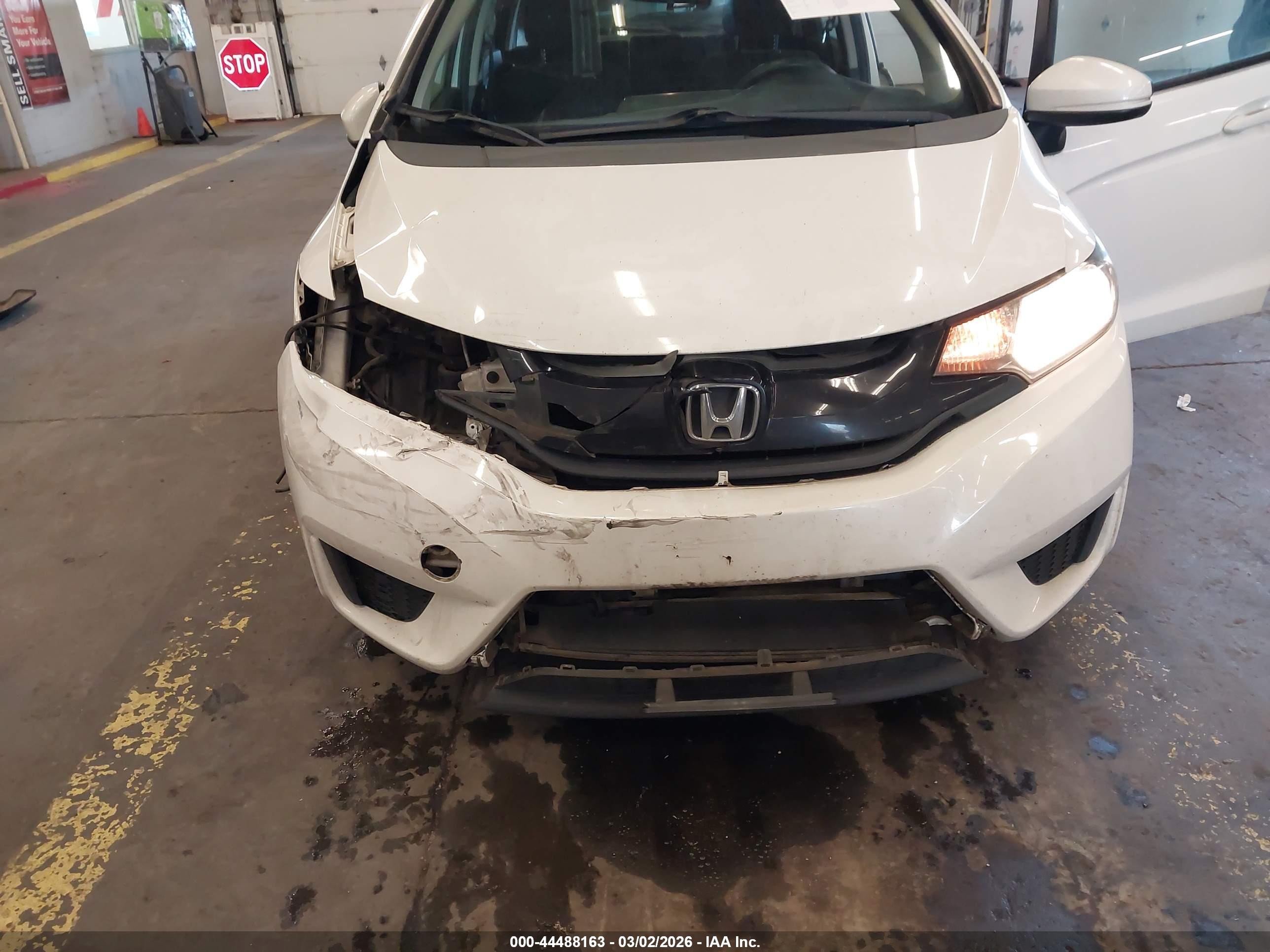 HONDA FIT image 6