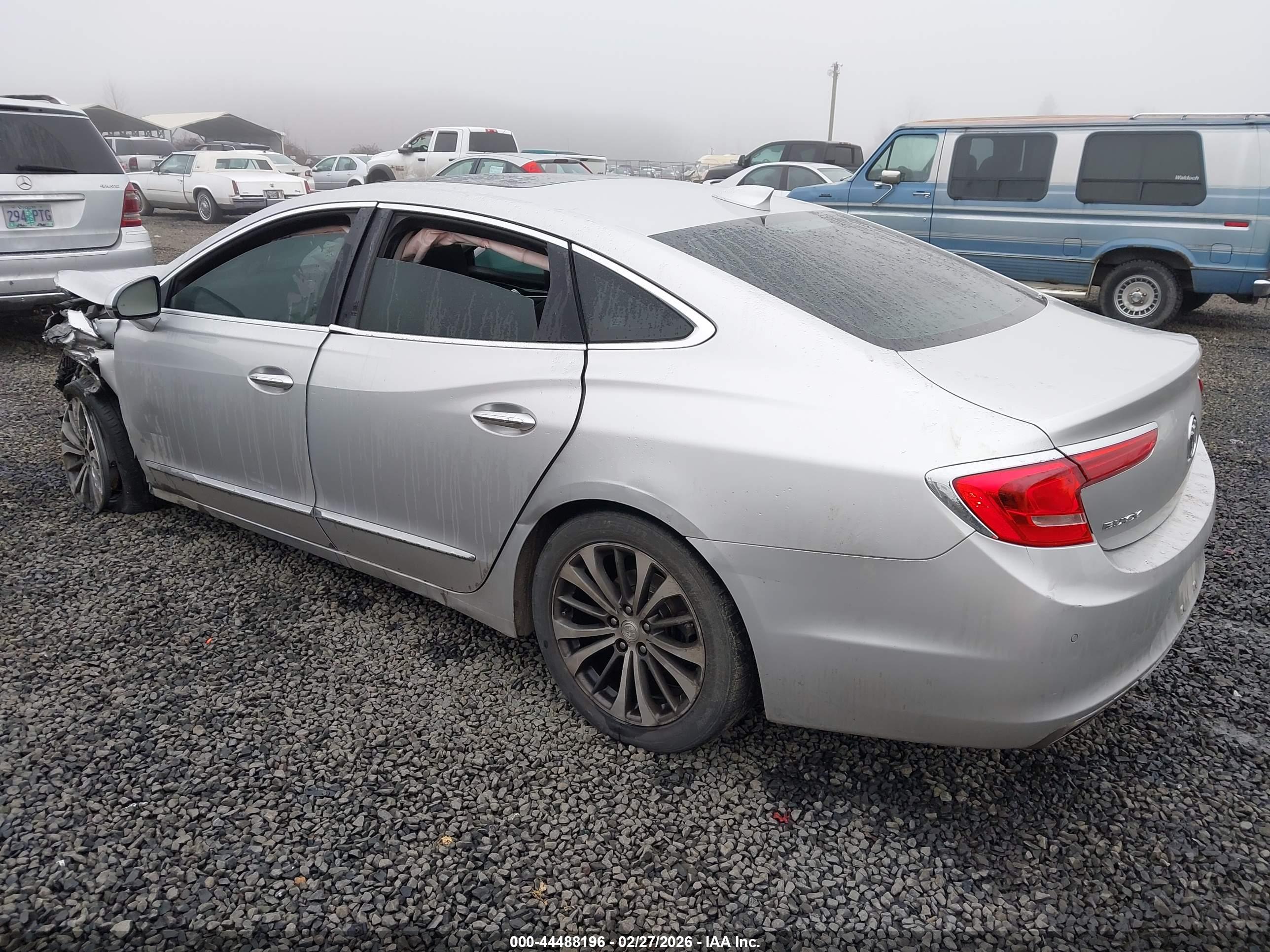 BUICK LACROSSE image 3