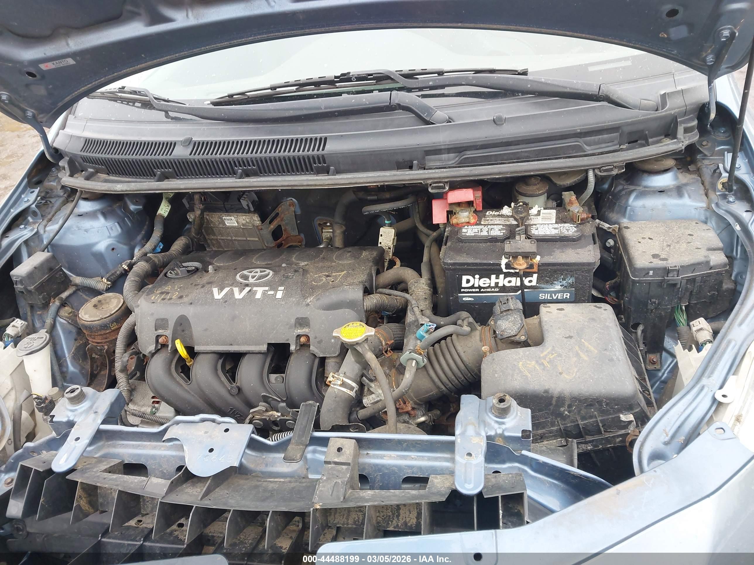 TOYOTA YARIS image 10