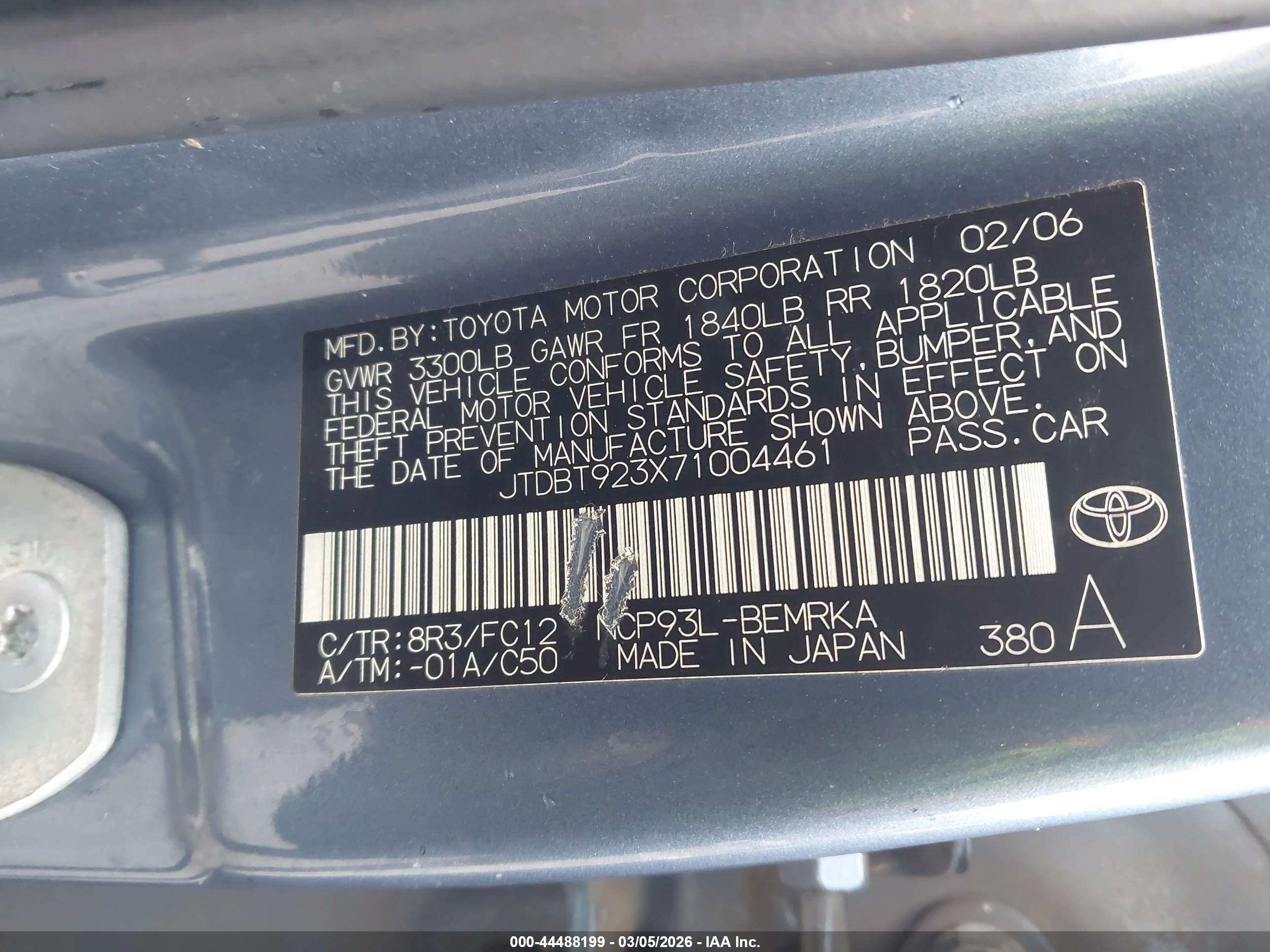 TOYOTA YARIS image 9