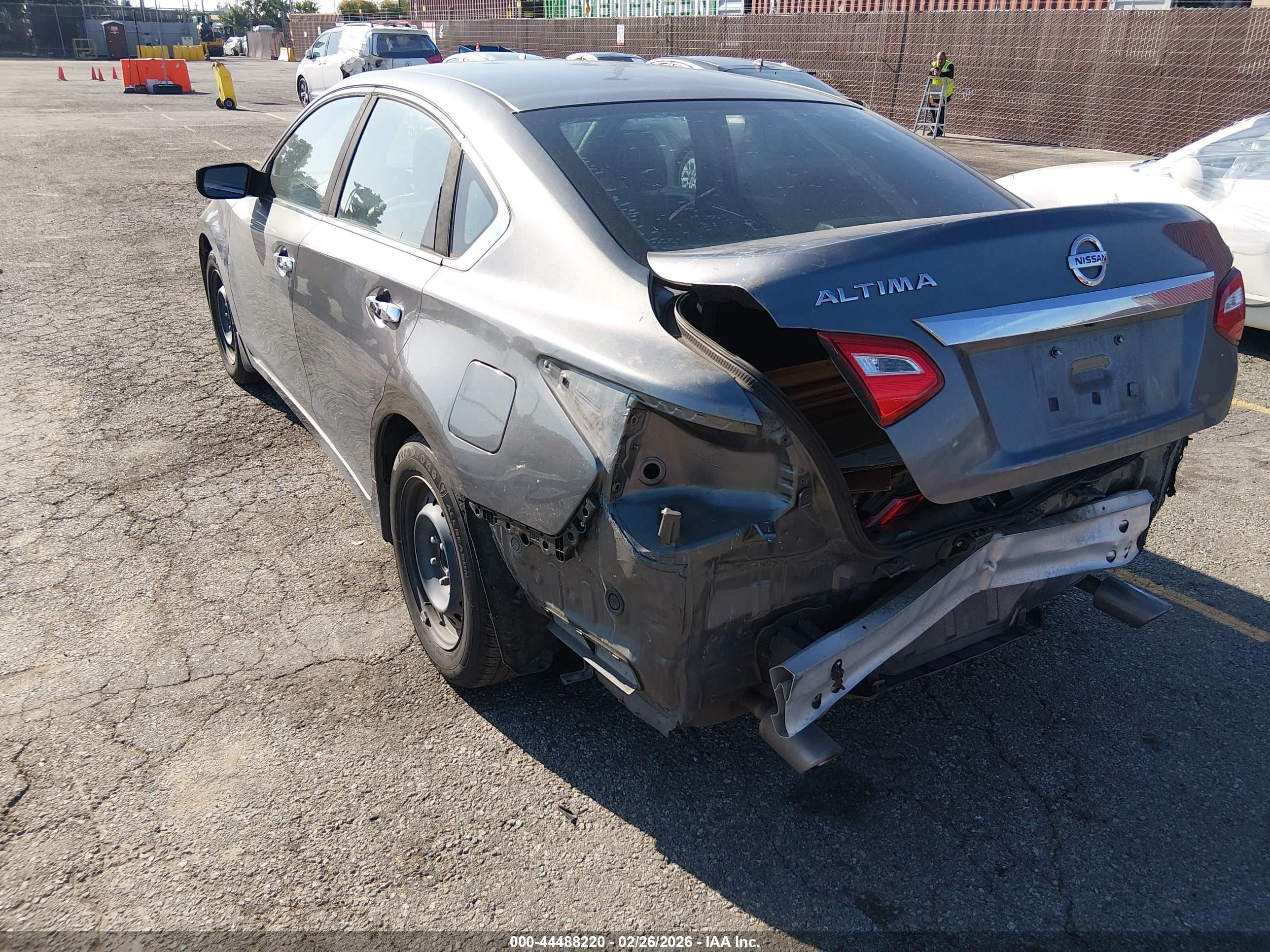 NISSAN ALTIMA image 3