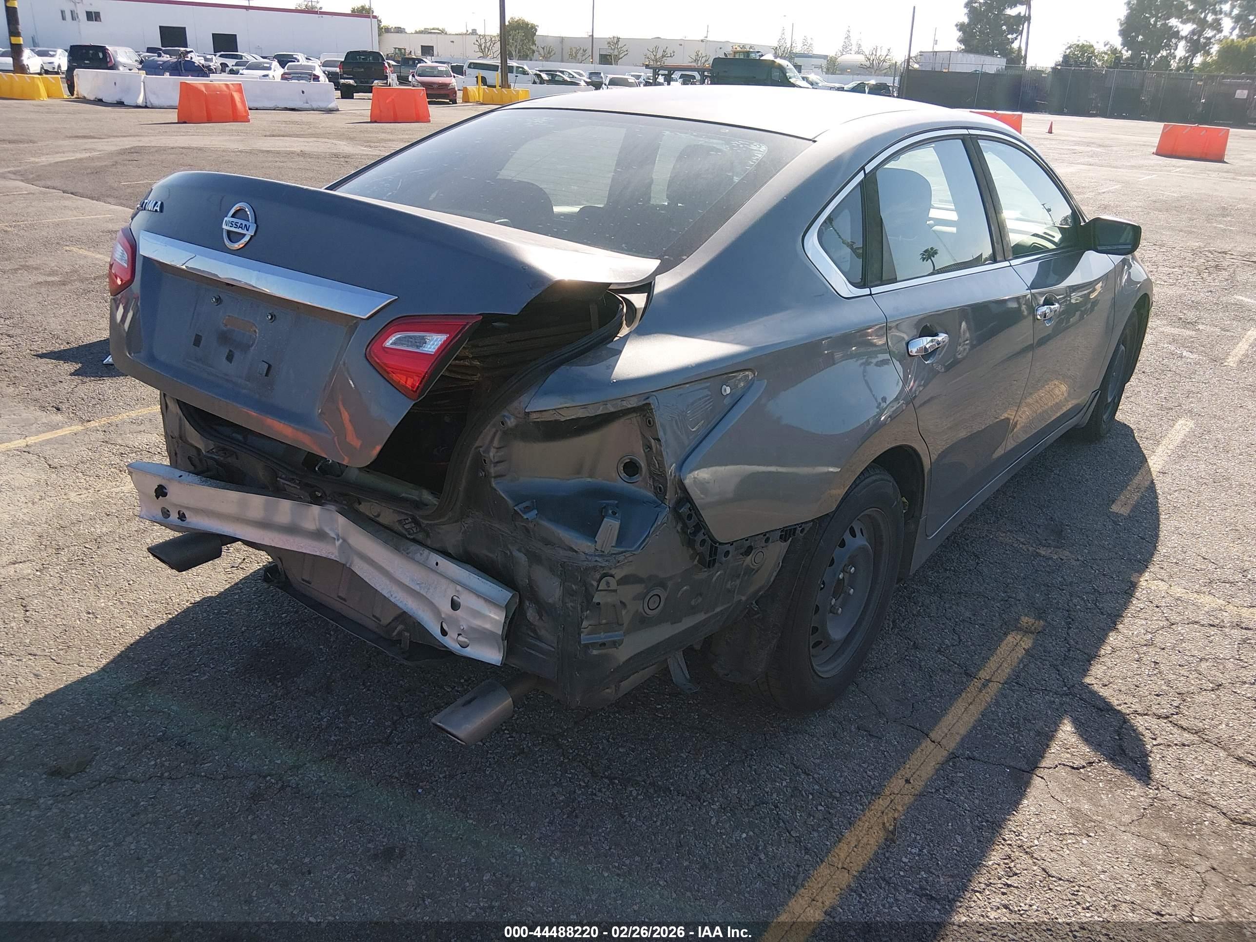 NISSAN ALTIMA image 4