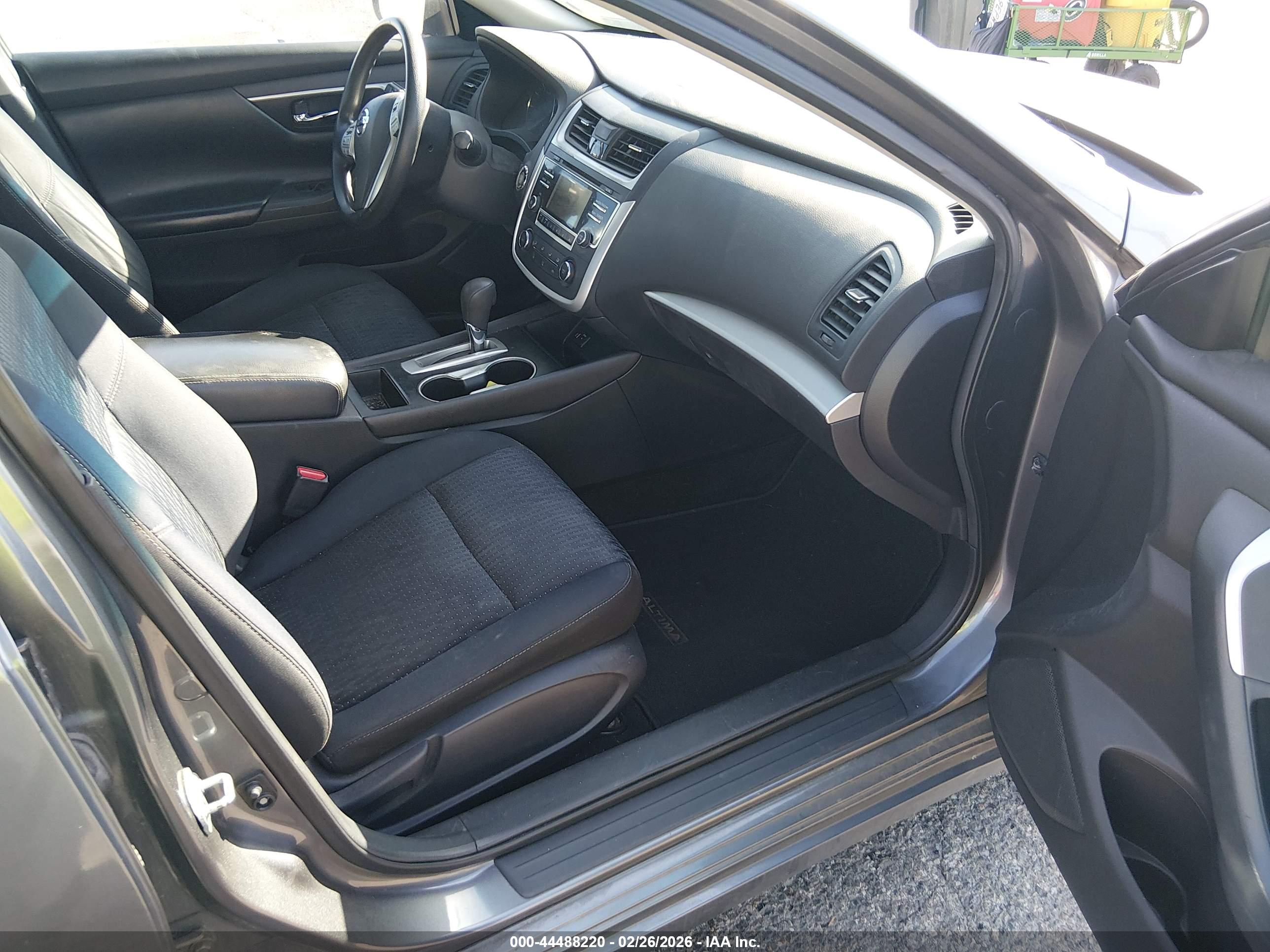 NISSAN ALTIMA image 5