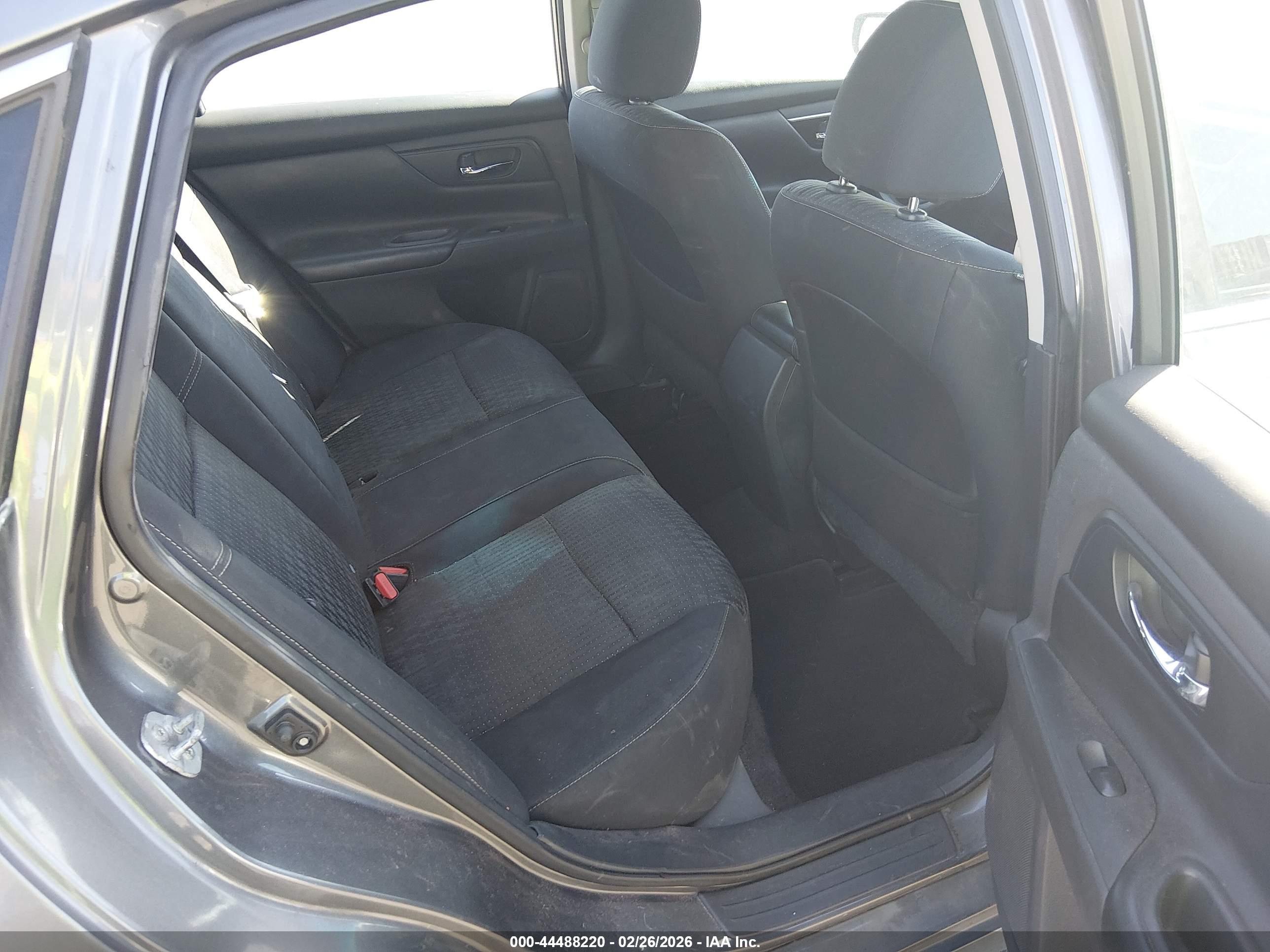 NISSAN ALTIMA image 8
