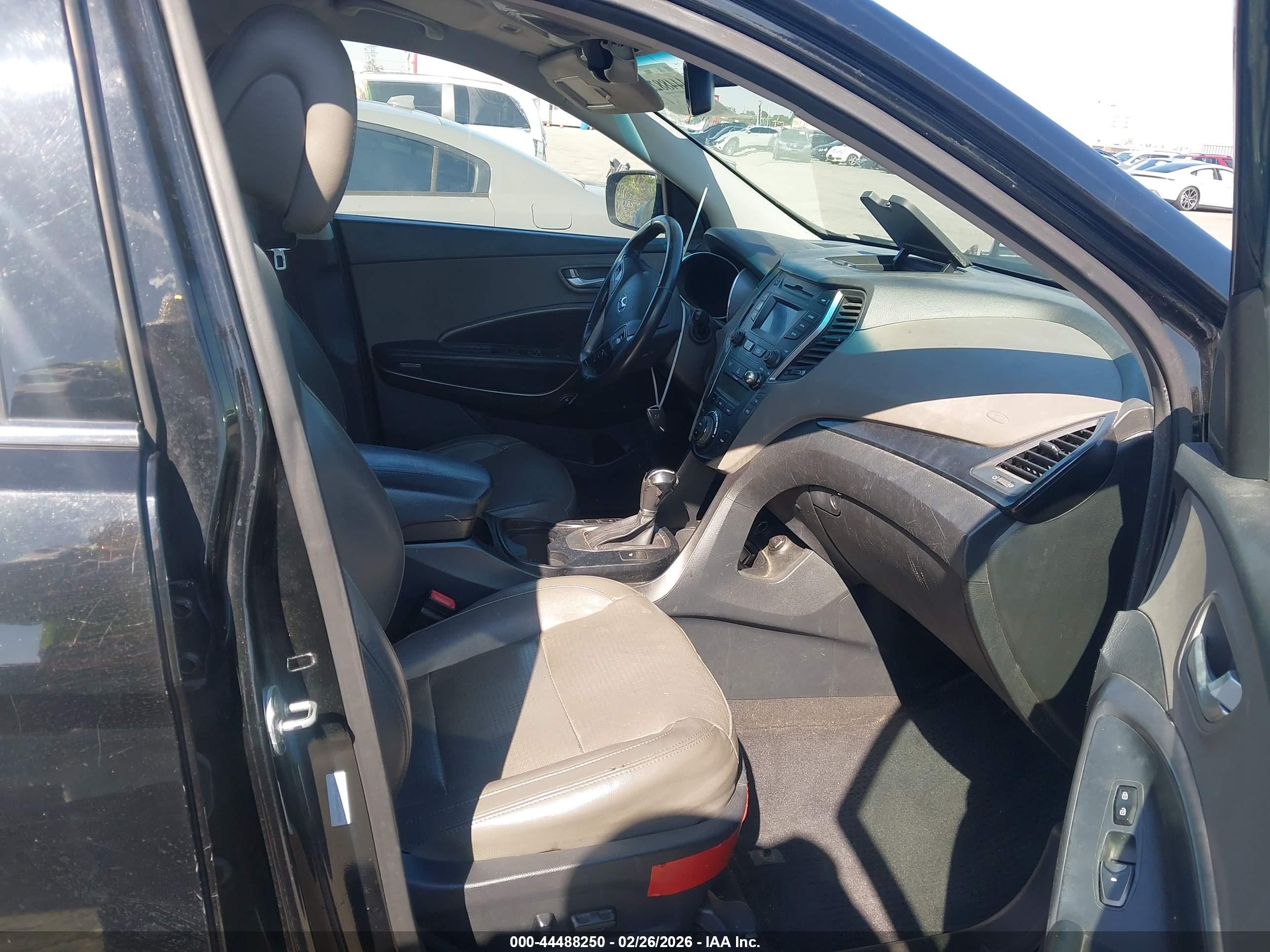 HYUNDAI SANTA image 5