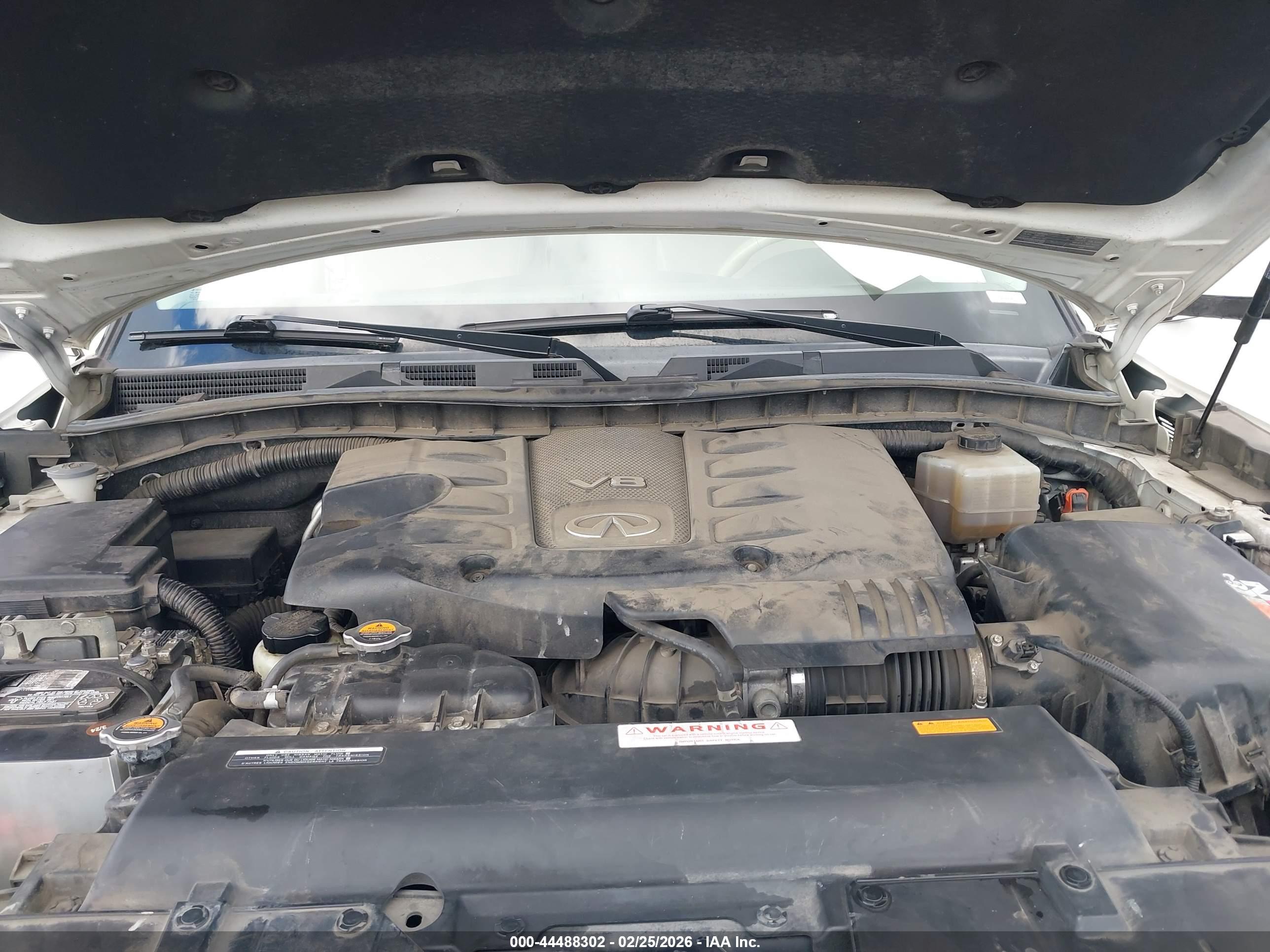 INFINITI QX56 image 10