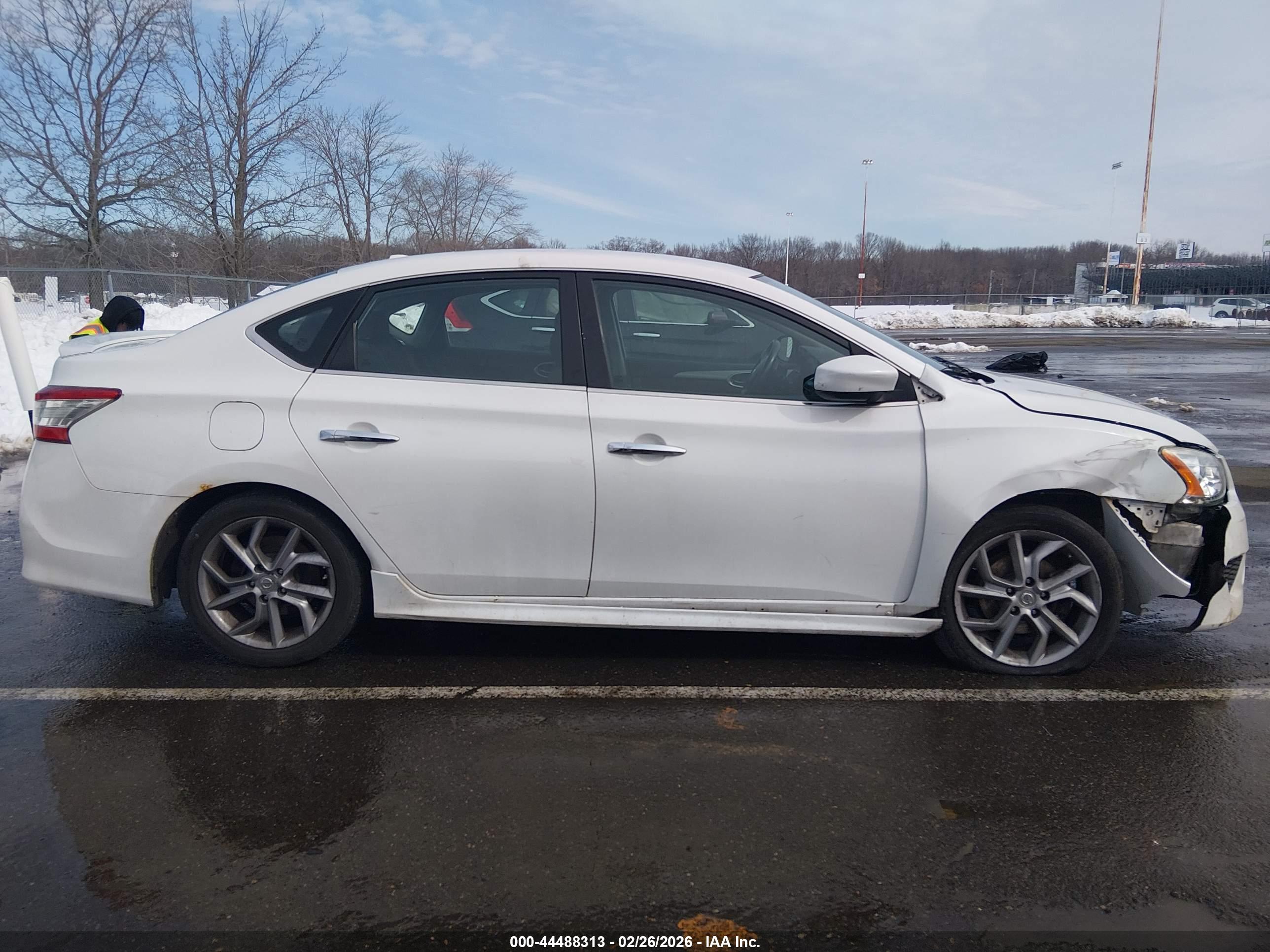 NISSAN SENTRA image 6